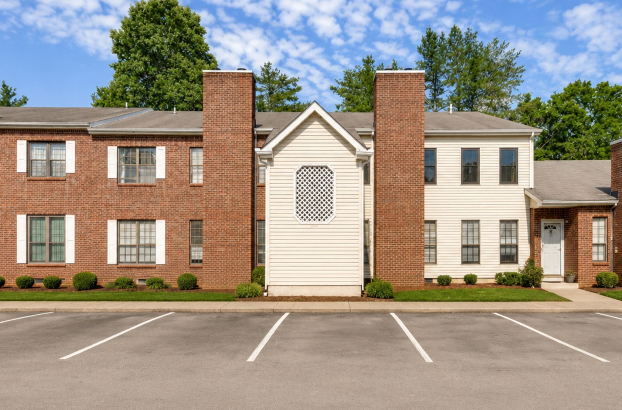 209 Wynbrook Ct Property Photo 1