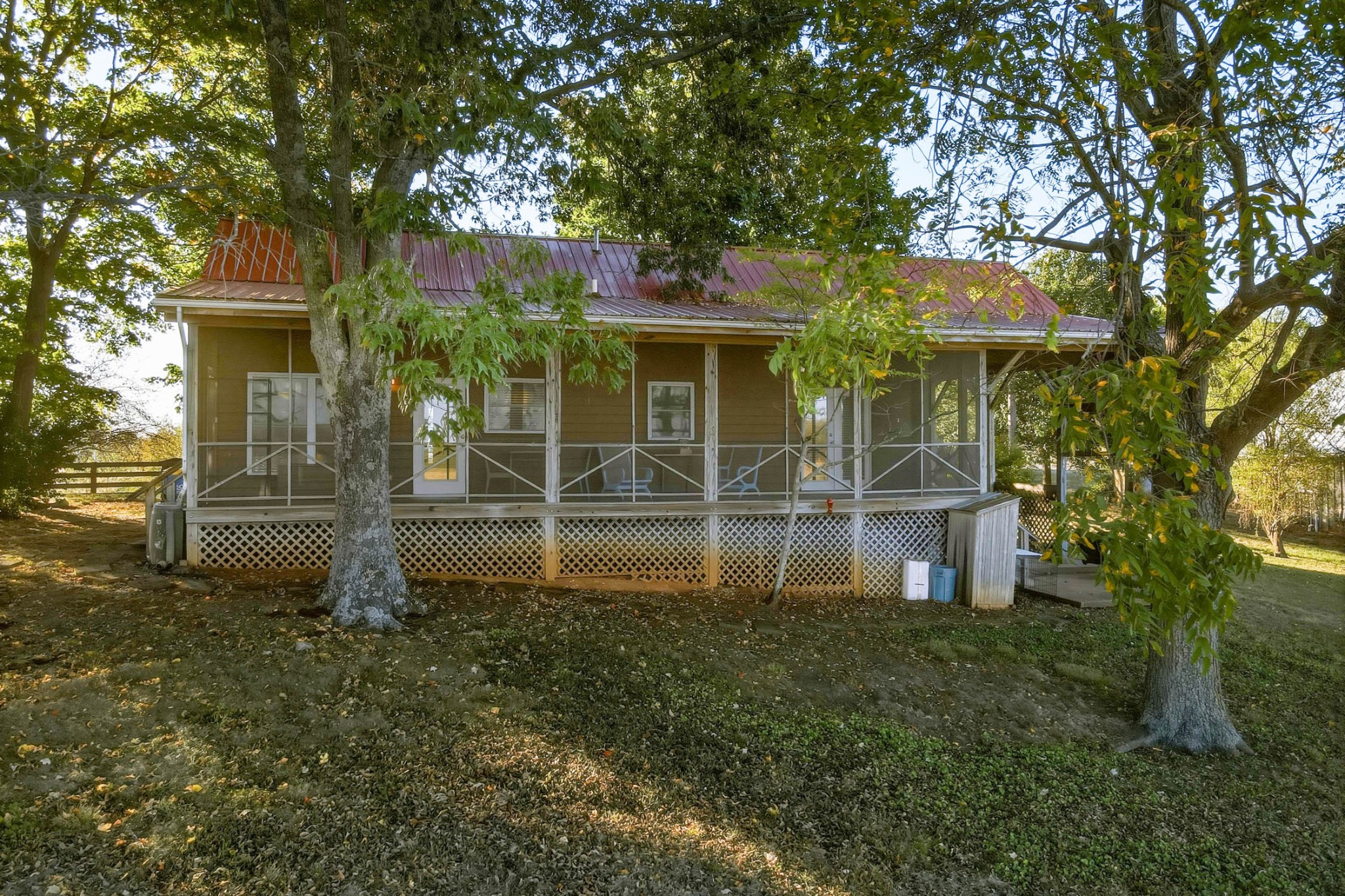1590 Temperance Rd Property Photo 4