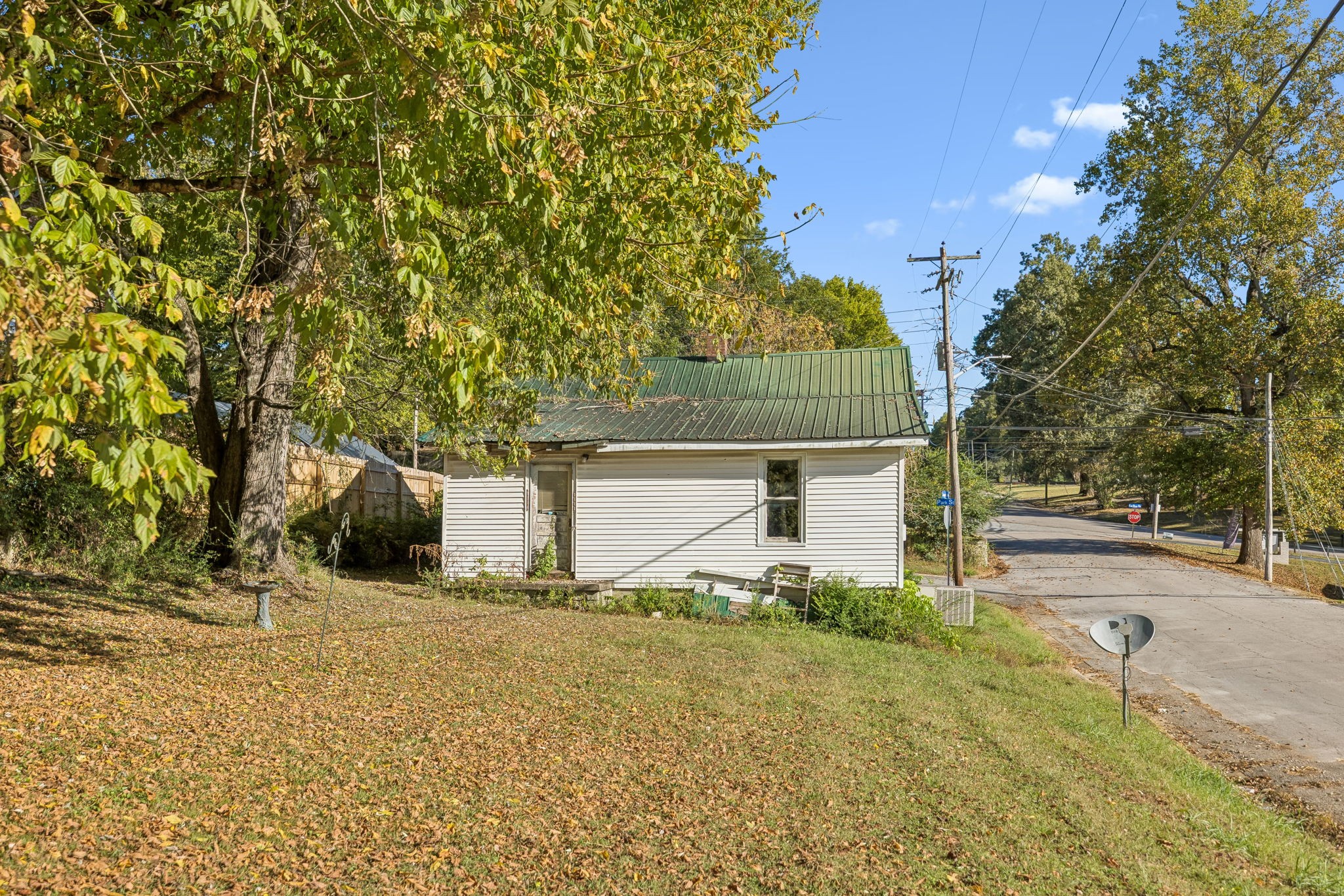 431 Parkes St Property Photo 5