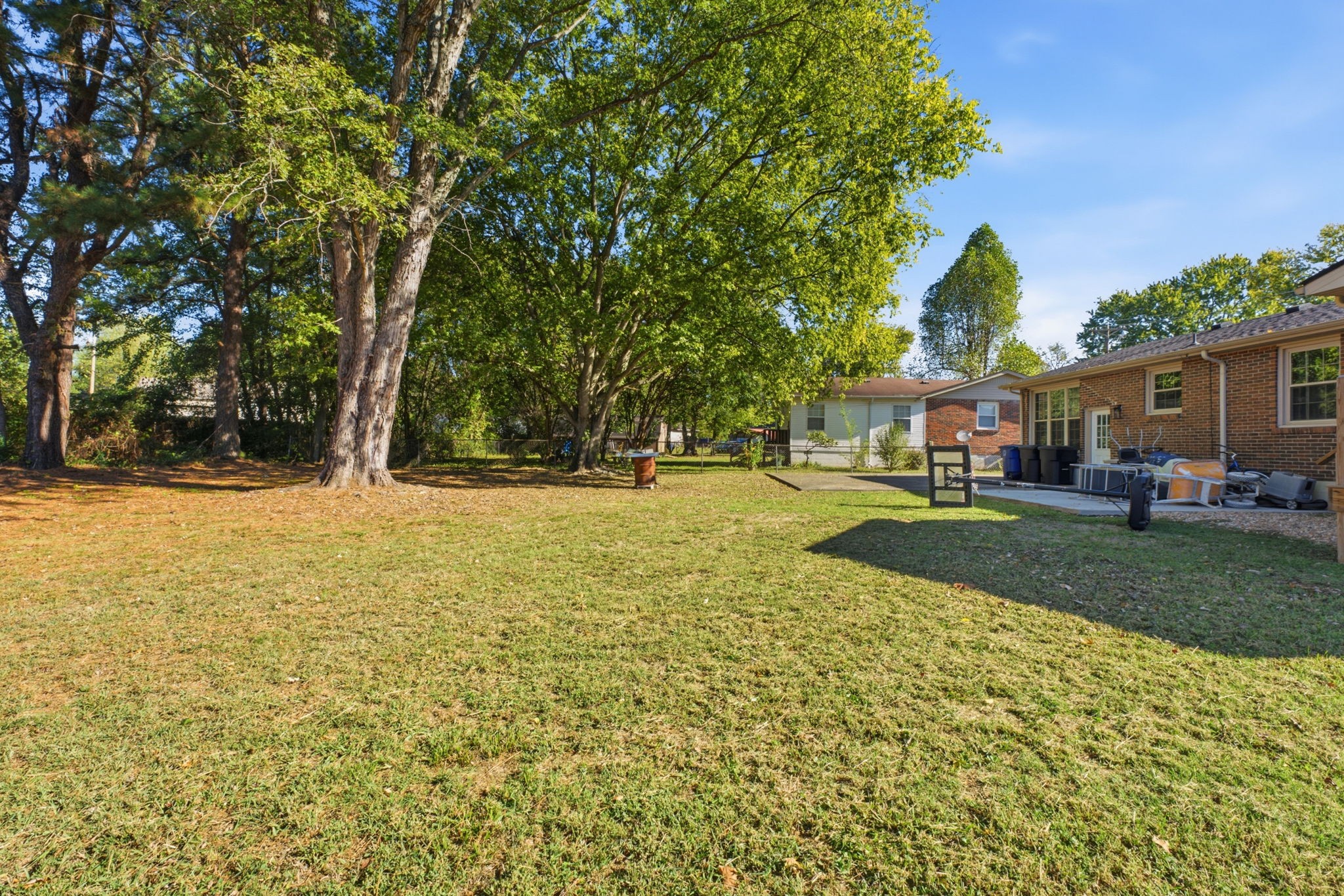 609 Shoma Dr Property Photo 25