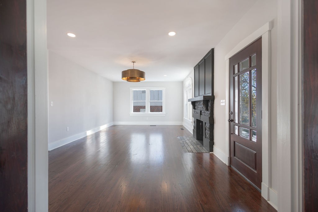 2025 Benjamin St Property Photo 3