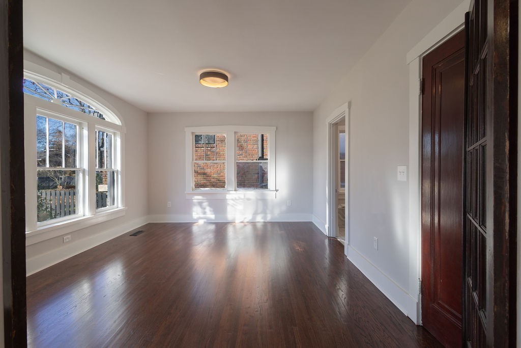 2025 Benjamin St Property Photo 5