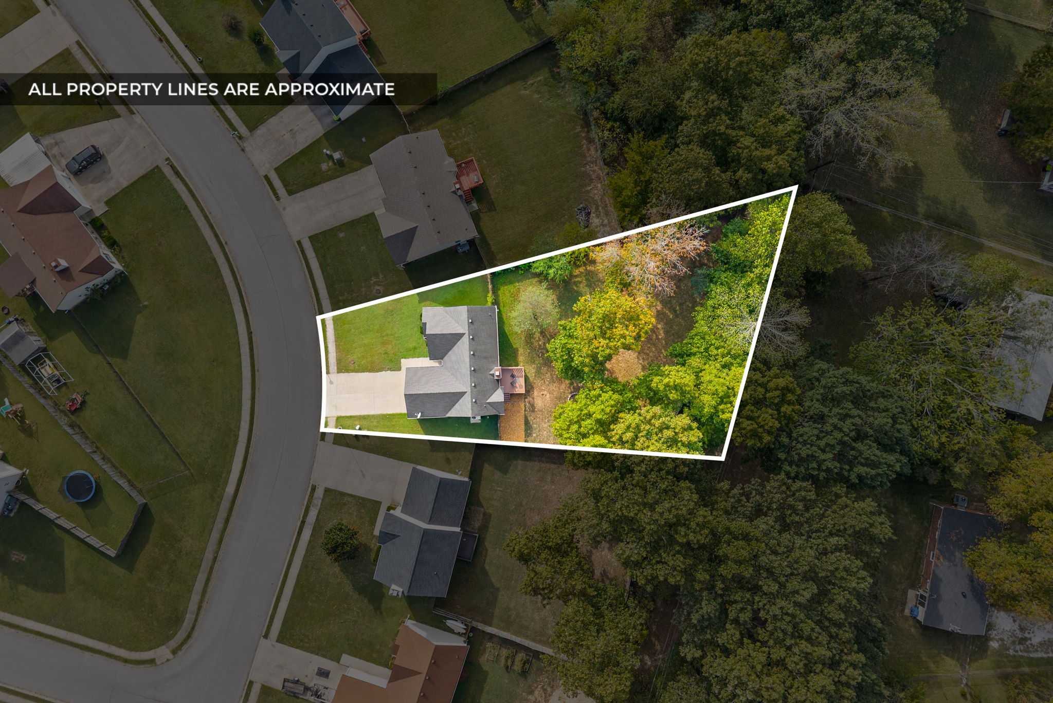 382 Andrew Dr Property Photo 4