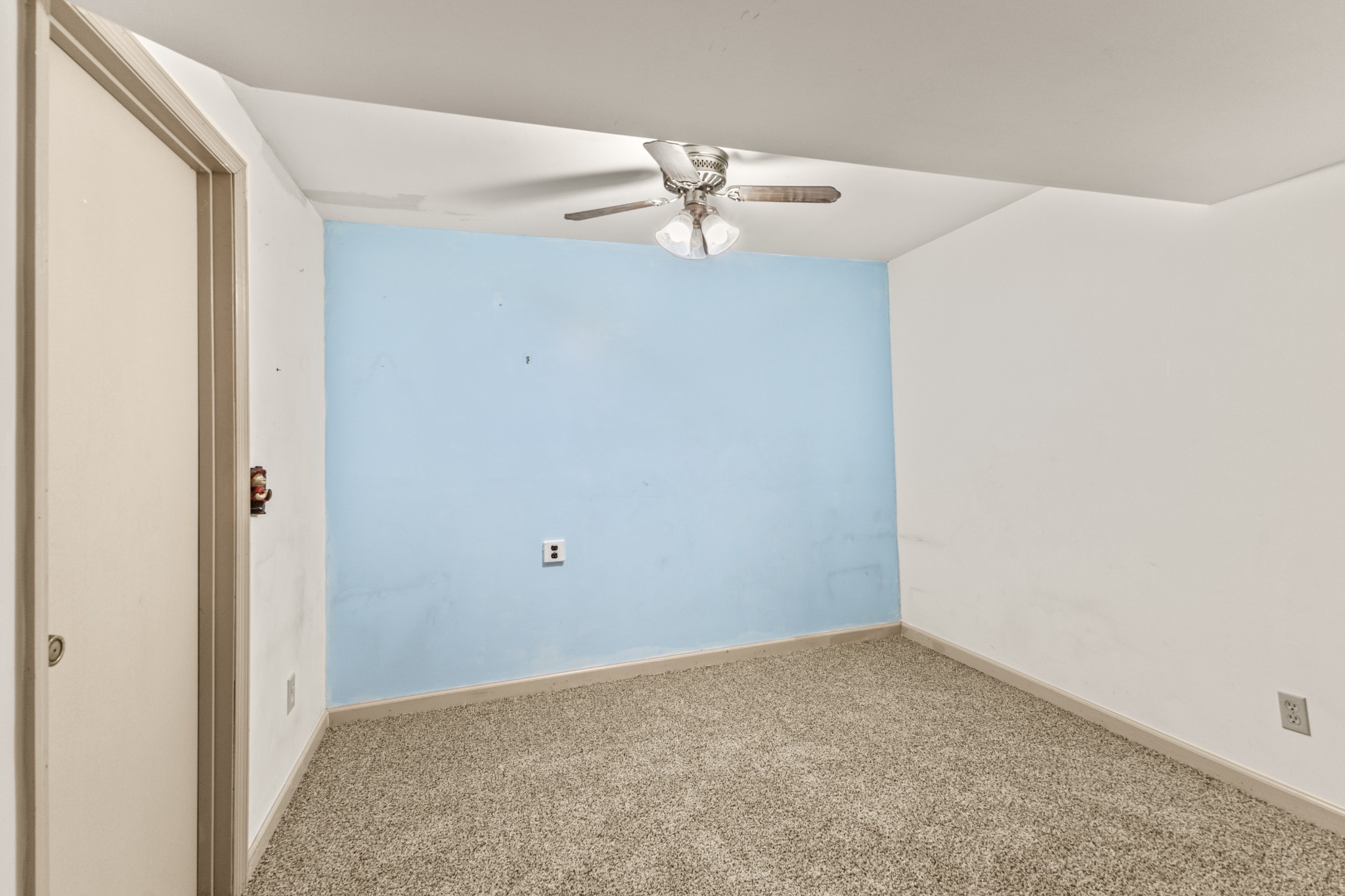 491 Lake Forest Dr Property Photo 36