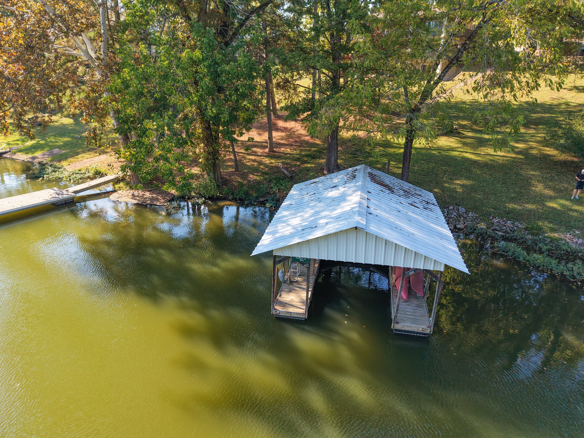 491 Lake Forest Dr Property Photo 41