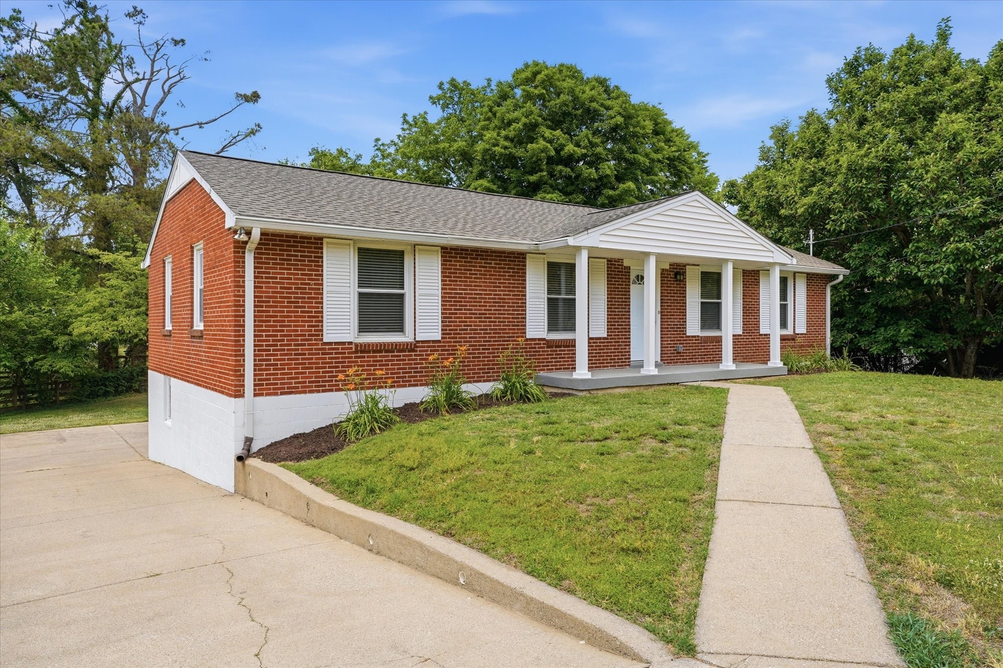 4703 Langston Dr Property Photo 1