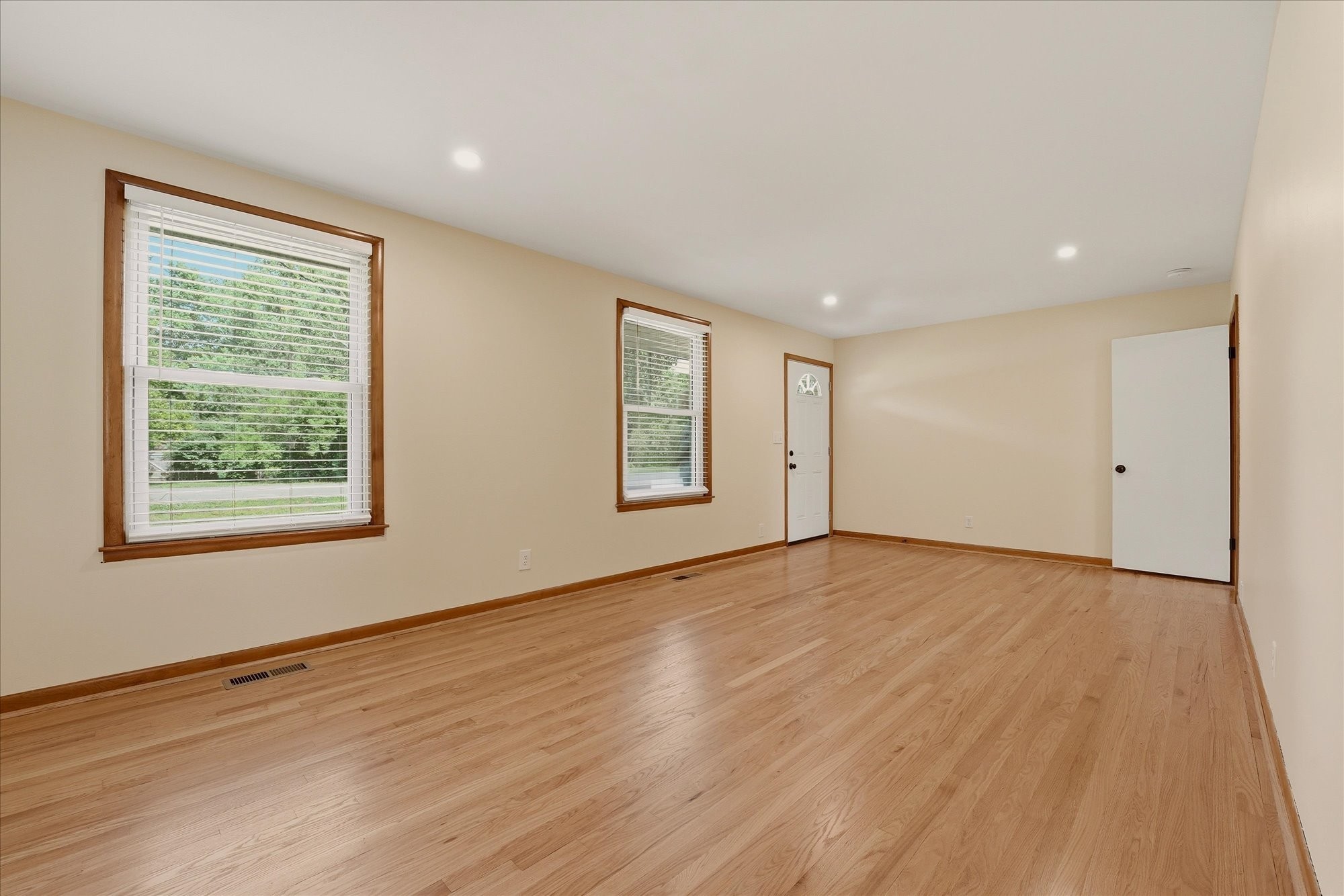 4703 Langston Dr Property Photo 6