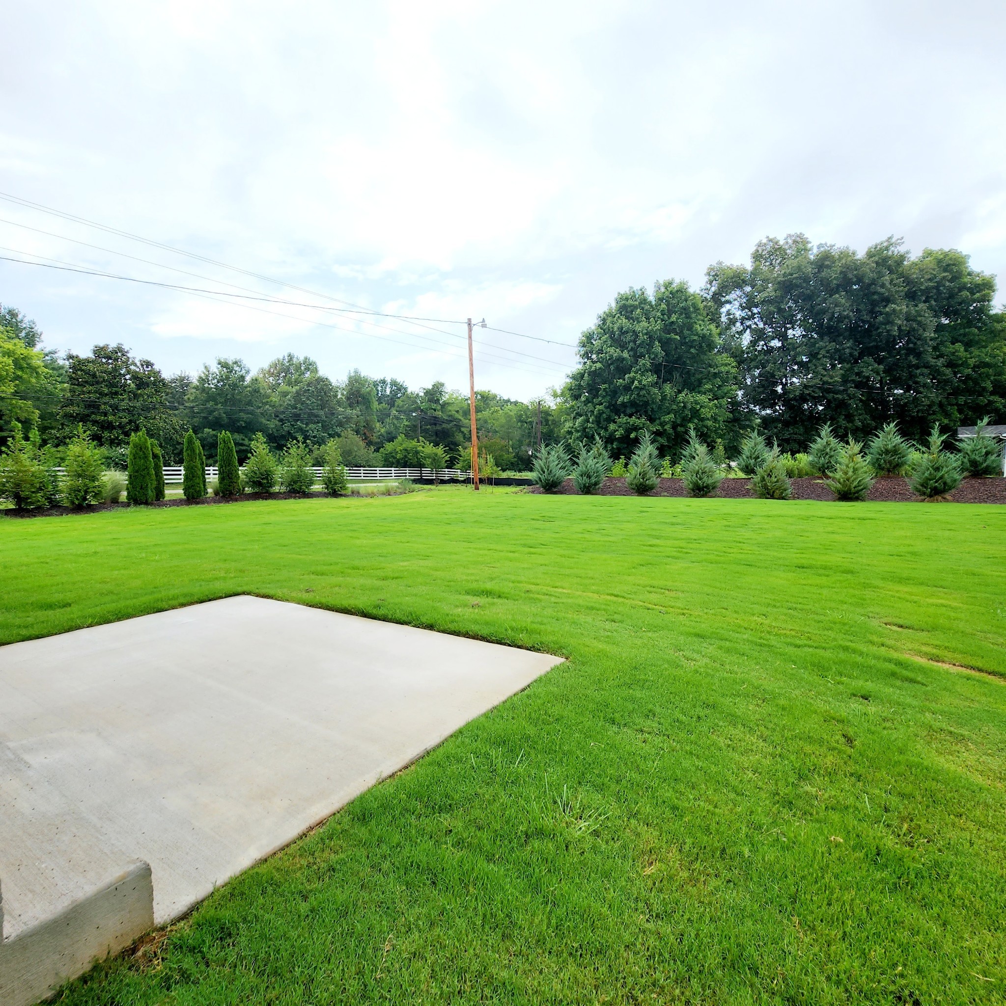 1701 Quail Run Way Property Photo 2