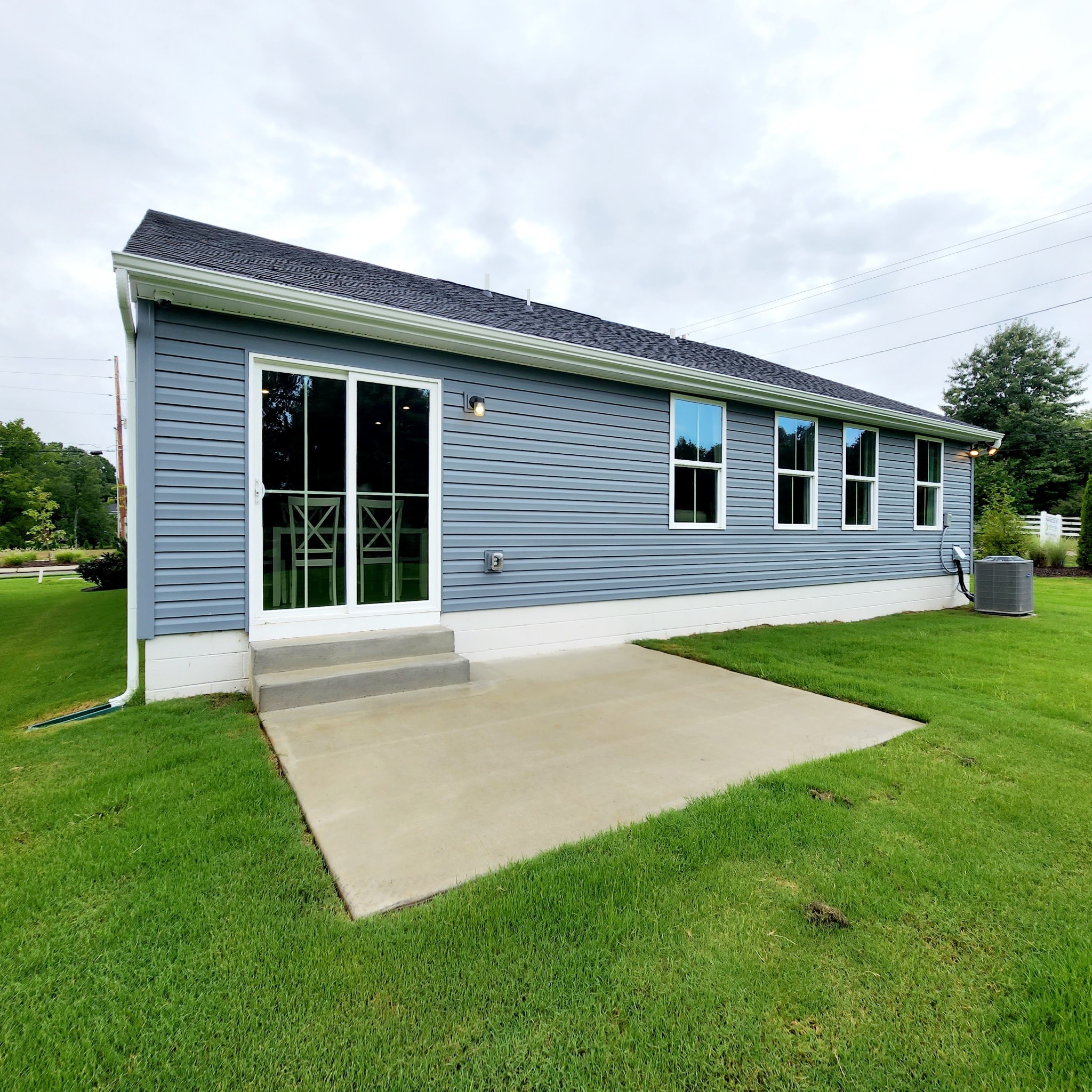 1701 Quail Run Way Property Photo 14