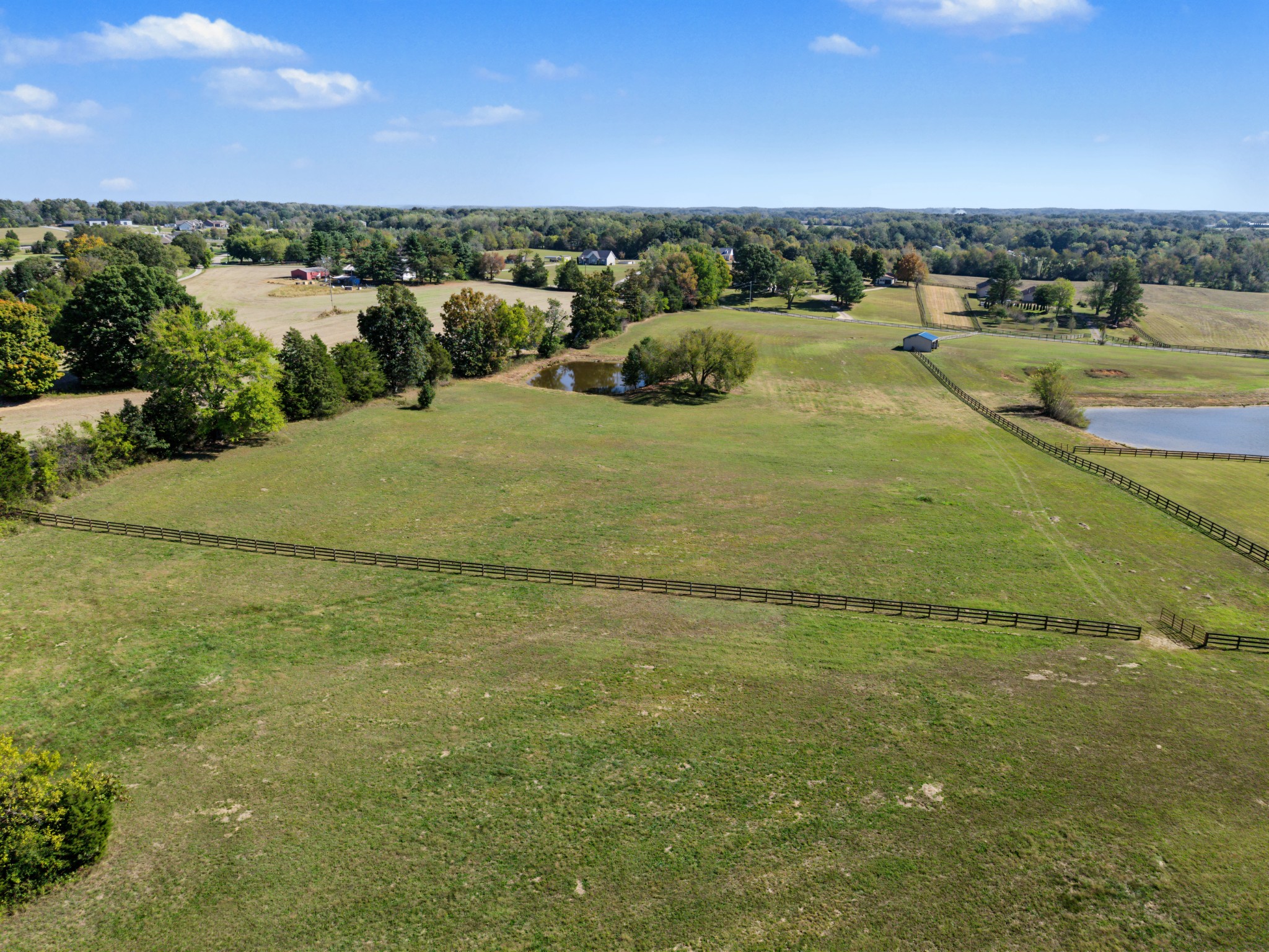 131 Parker Rd Property Photo 2