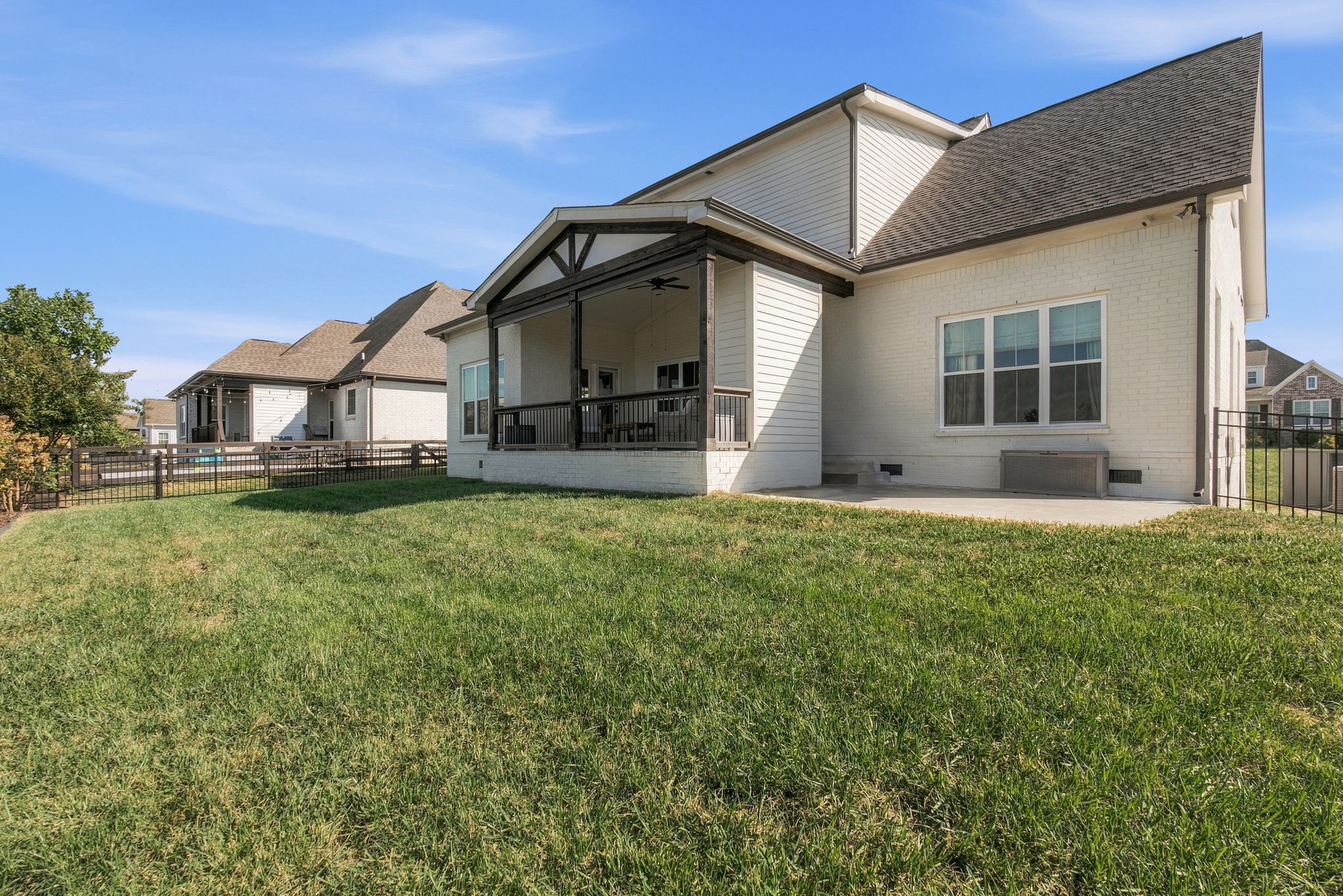 8018 Brightwater Way Property Photo 29