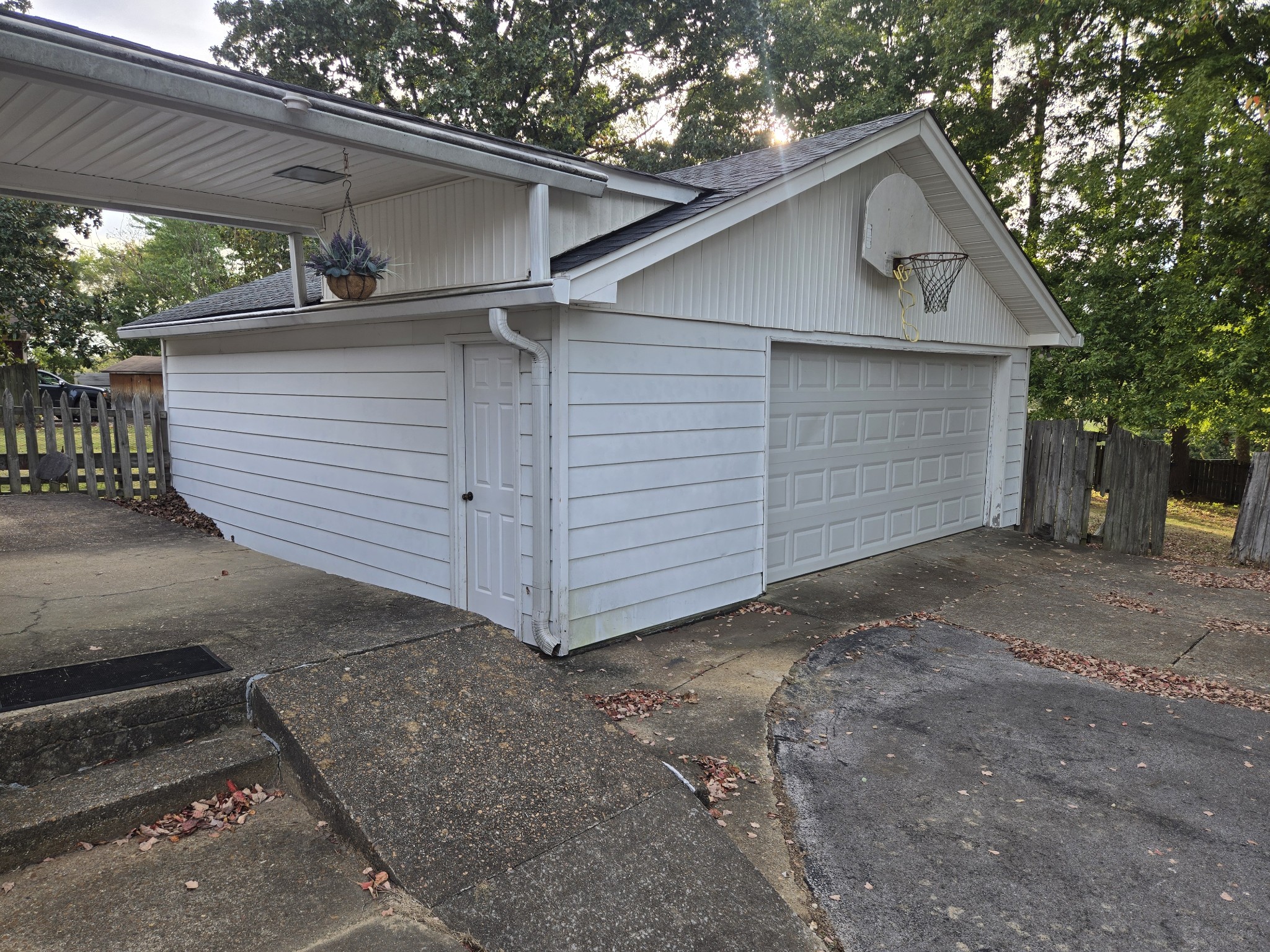 118 Hillhaven Dr Property Photo 6
