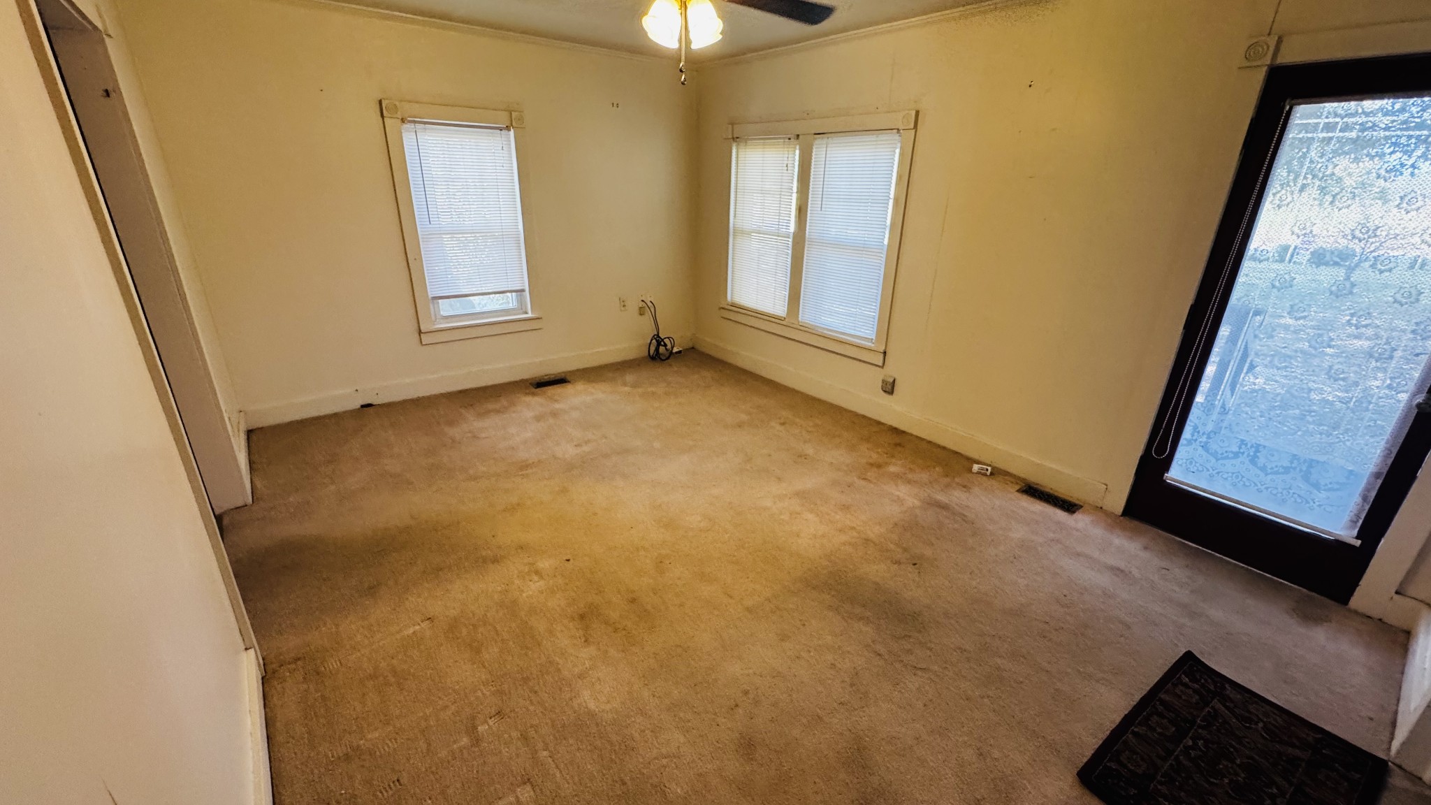 1210 Garton Rd Property Photo 4