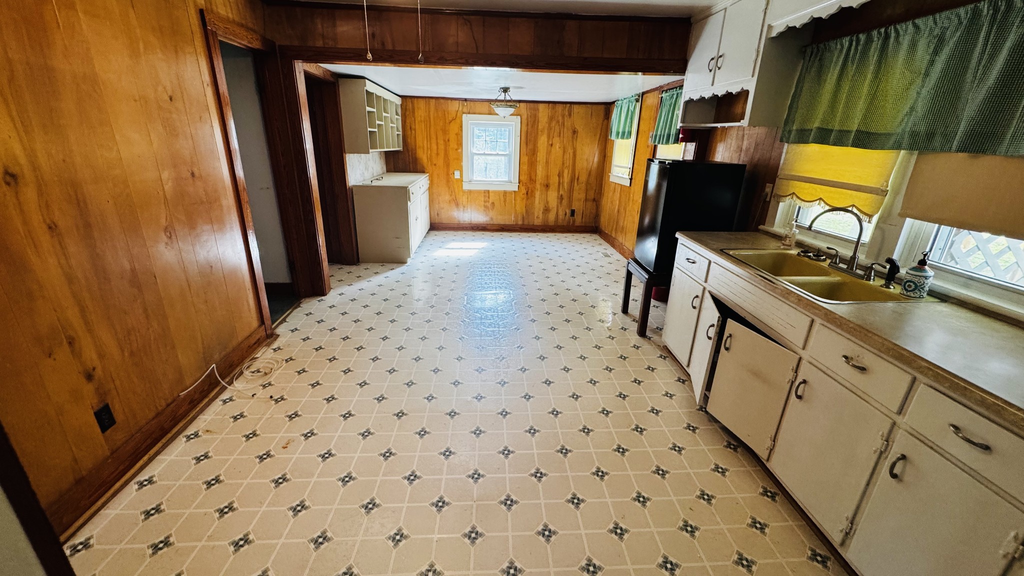 1210 Garton Rd Property Photo 6