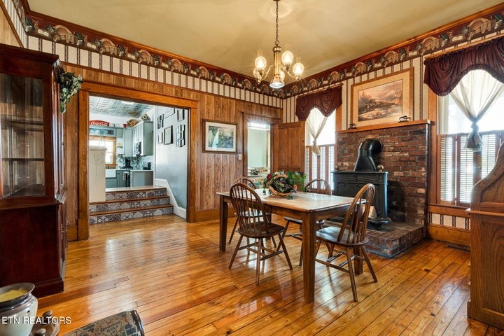 900 Georgia Ave Property Photo 3
