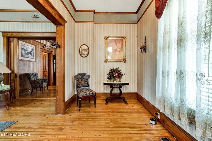900 Georgia Ave Property Photo 4