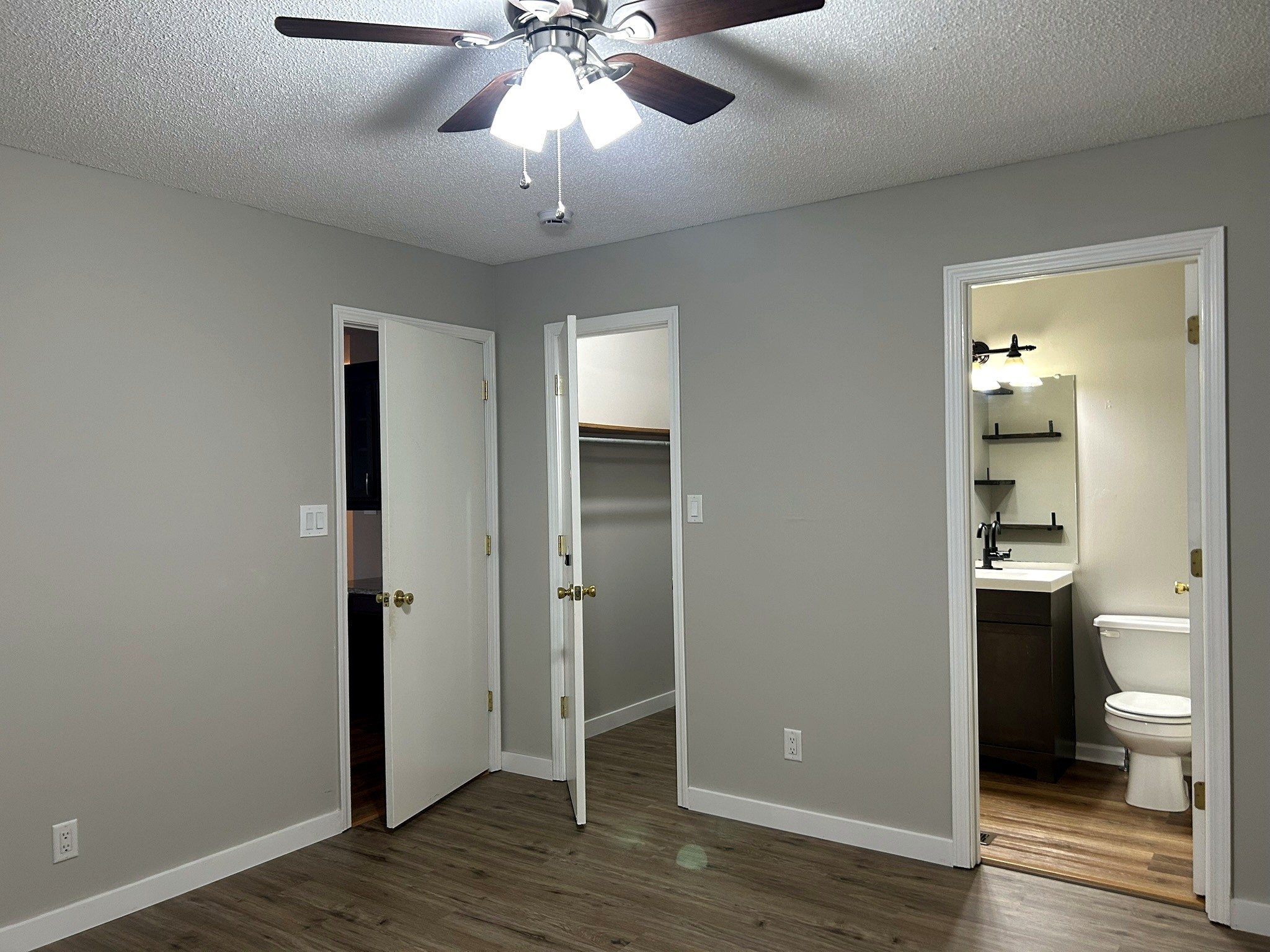 246 Waterford Dr Property Photo 8