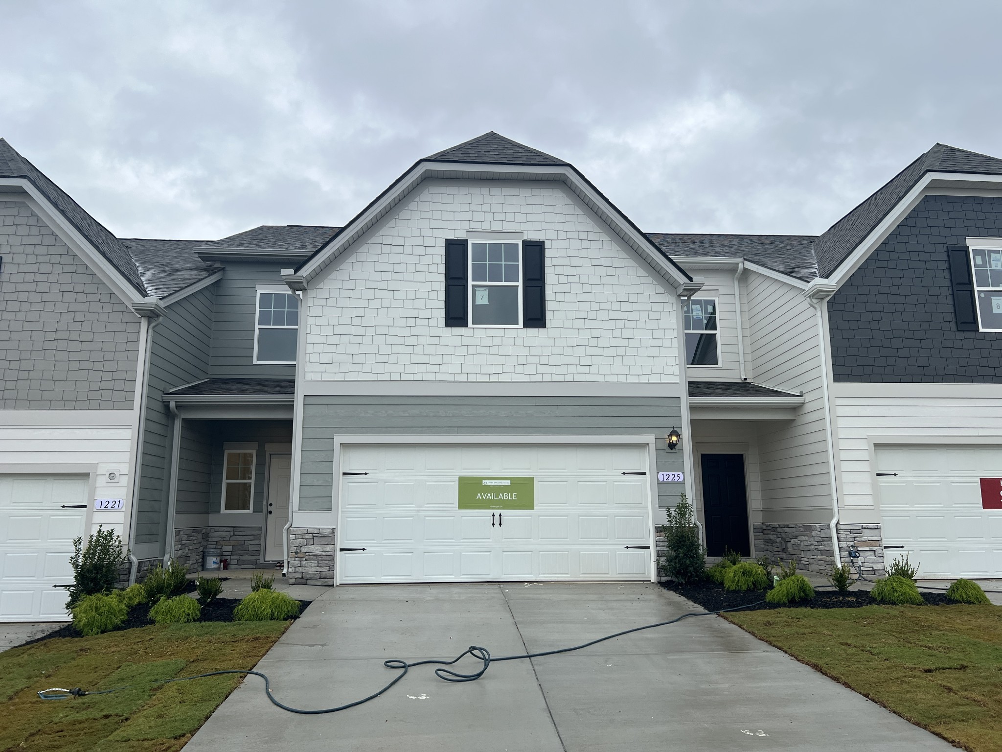1225 Bronte Dr Property Photo 1