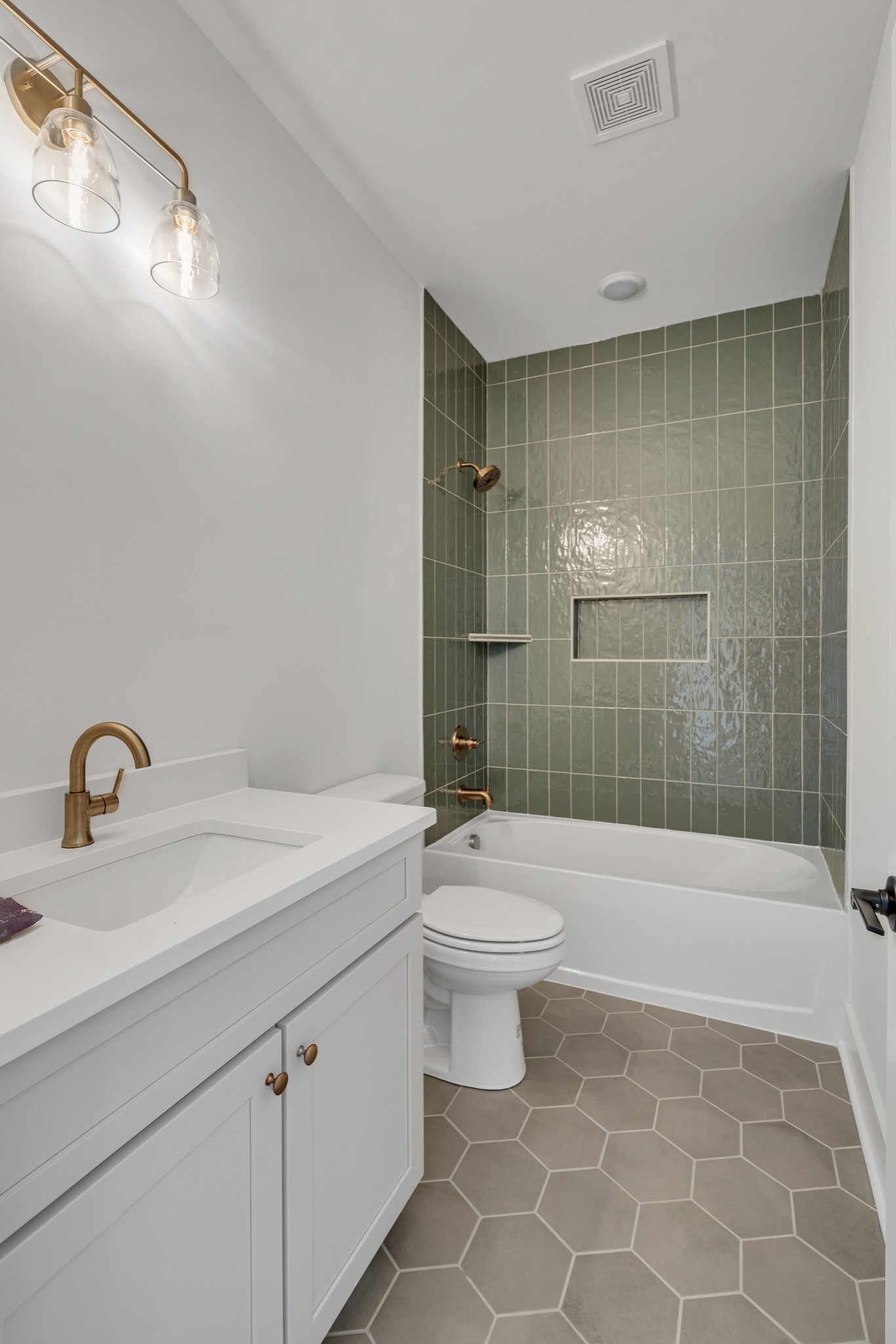 3066 Delmar Drive Property Photo 21