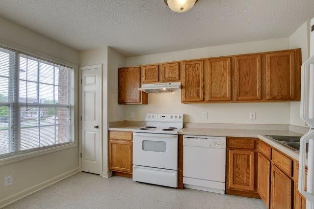 299 Raleigh Drive Property Photo 7