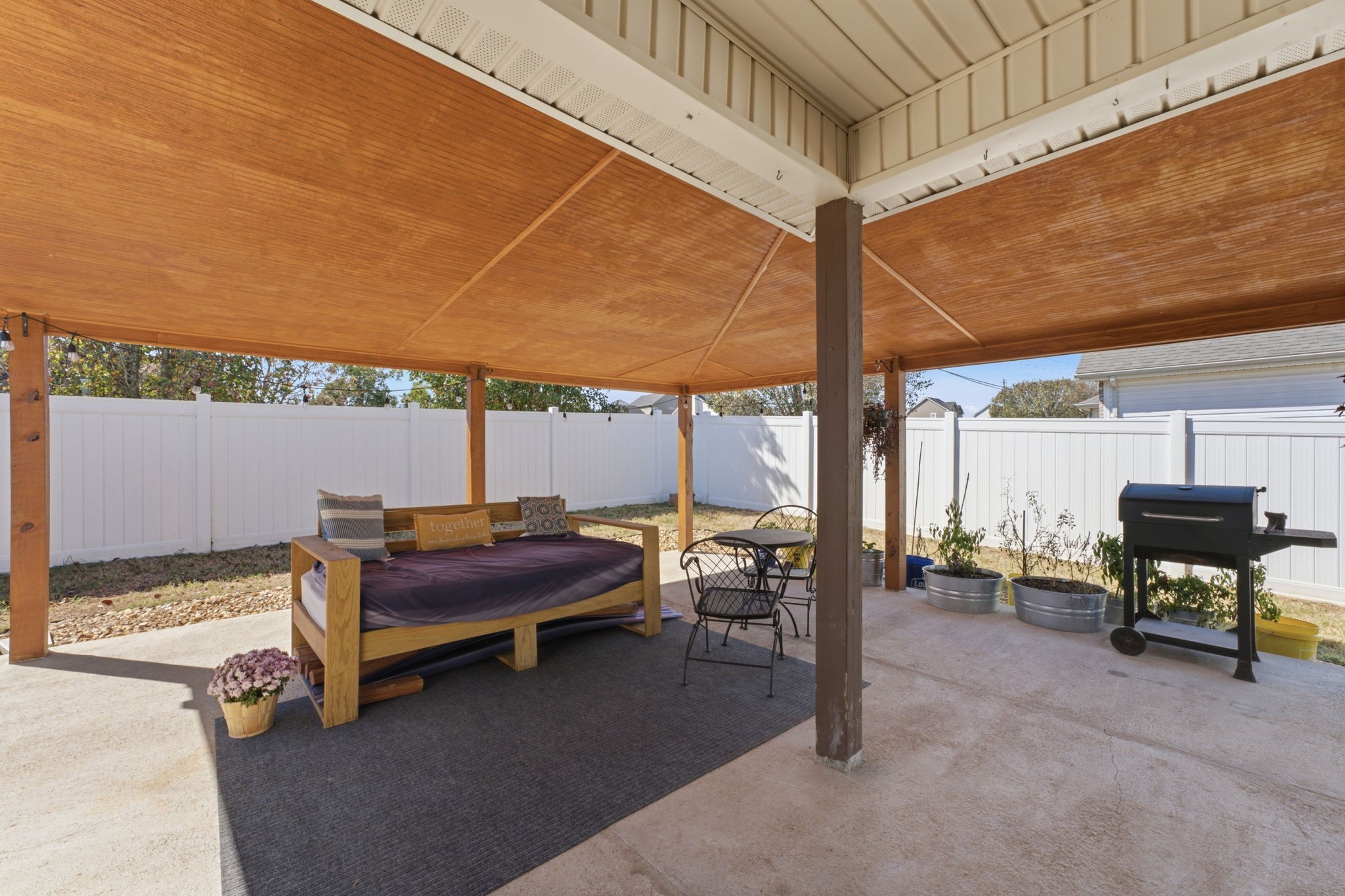 736 Clear Cir Property Photo 24