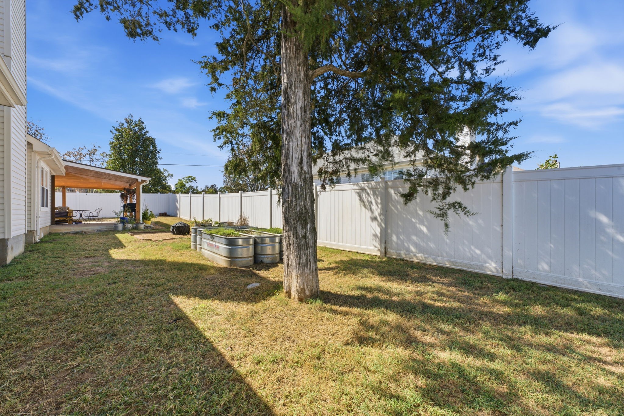 736 Clear Cir Property Photo 26
