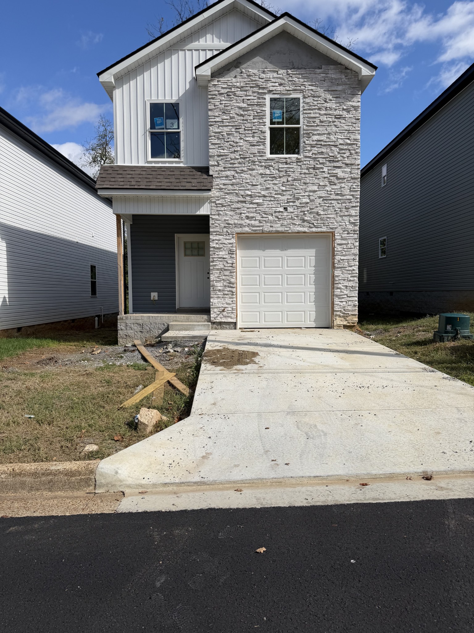 815 Gracey Ave Property Photo 1
