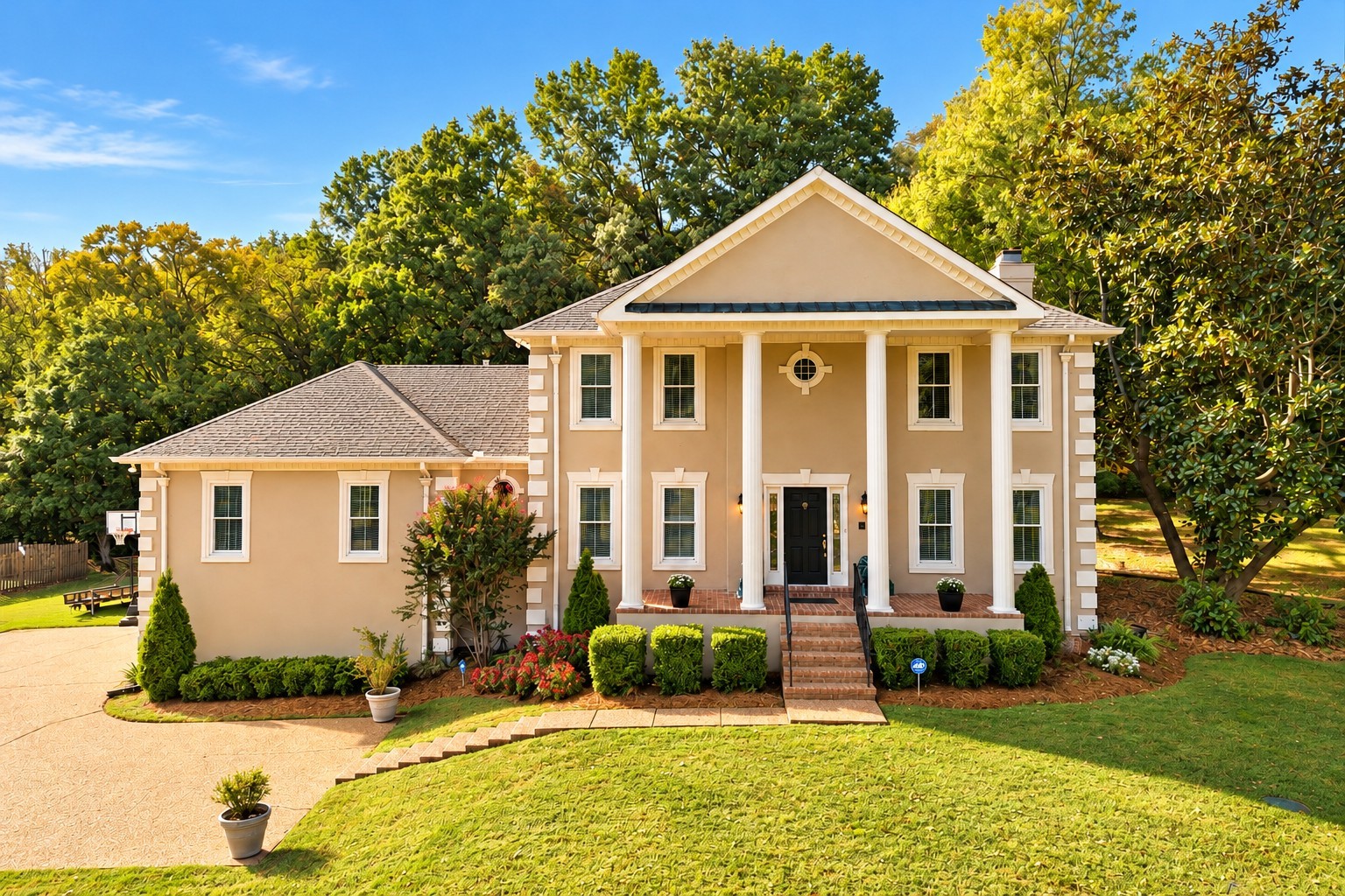 1803 Lake Meadow Trl Property Photo 1