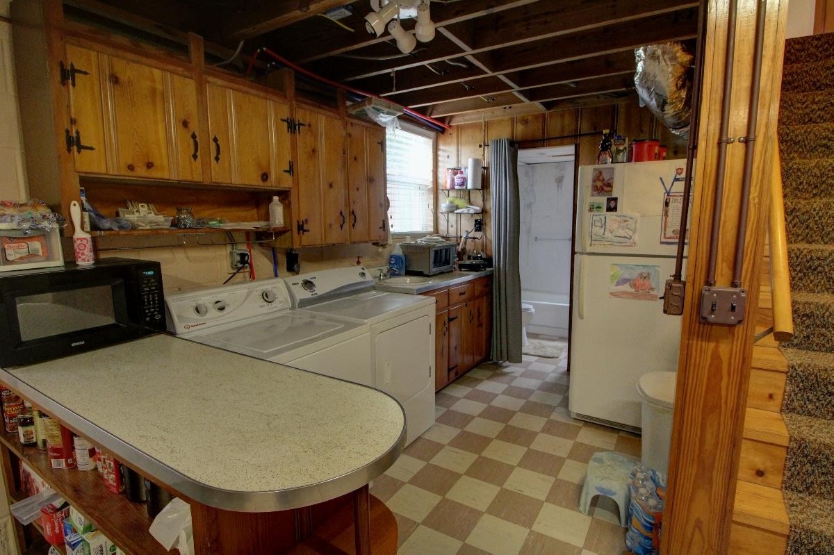 1032 Mitchell Rd Property Photo 9