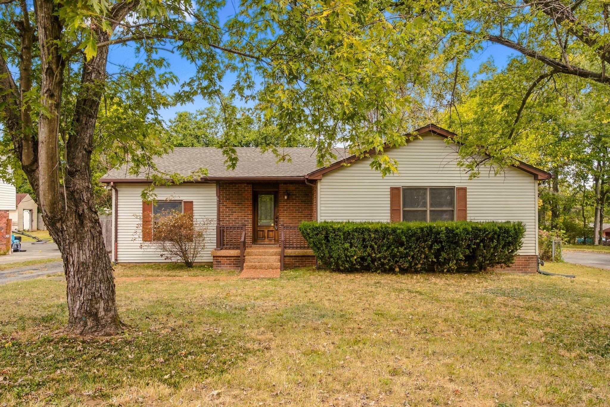 661 Dutchmans Dr Property Photo 1