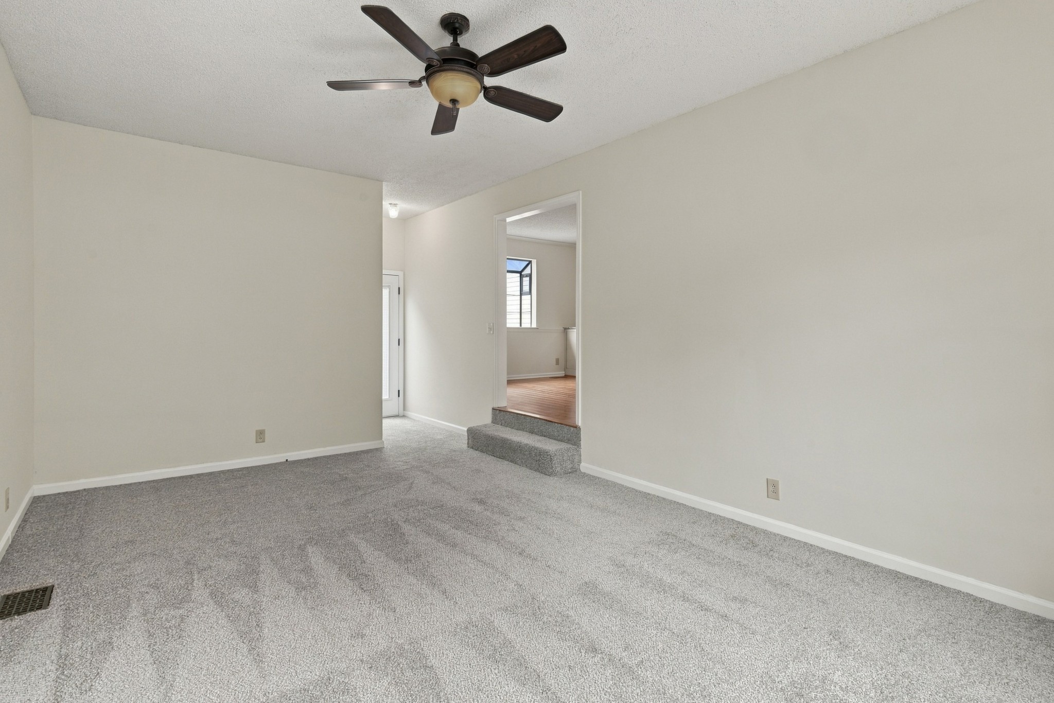 661 Dutchmans Dr Property Photo 15