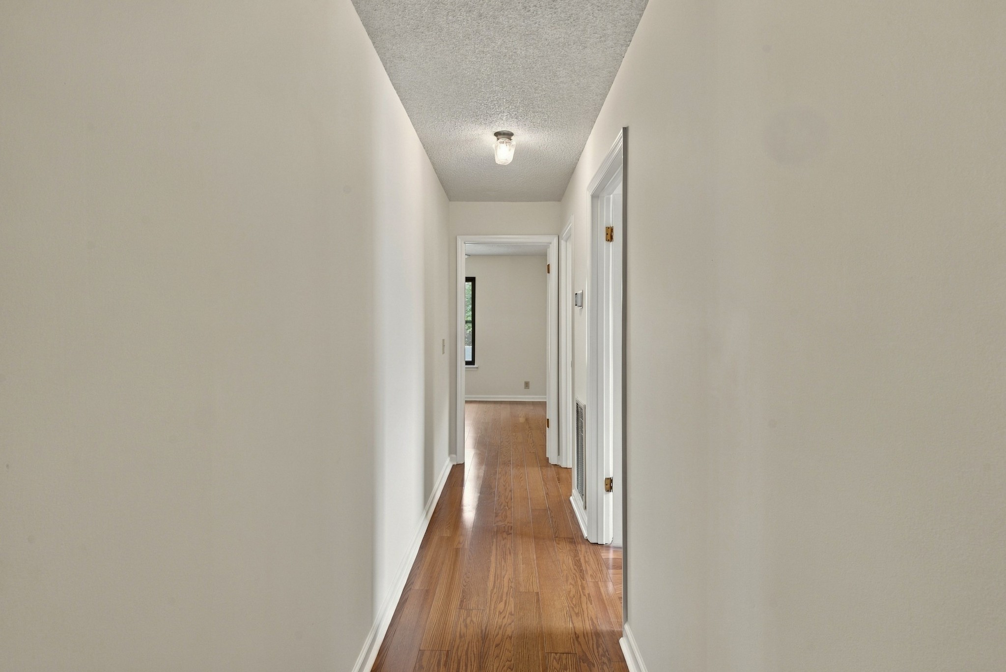 661 Dutchmans Dr Property Photo 18