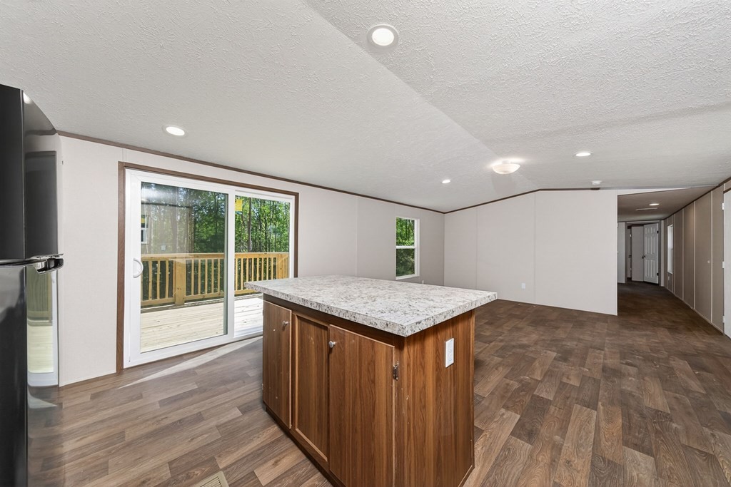 852 Old Dunlap St Property Photo 8