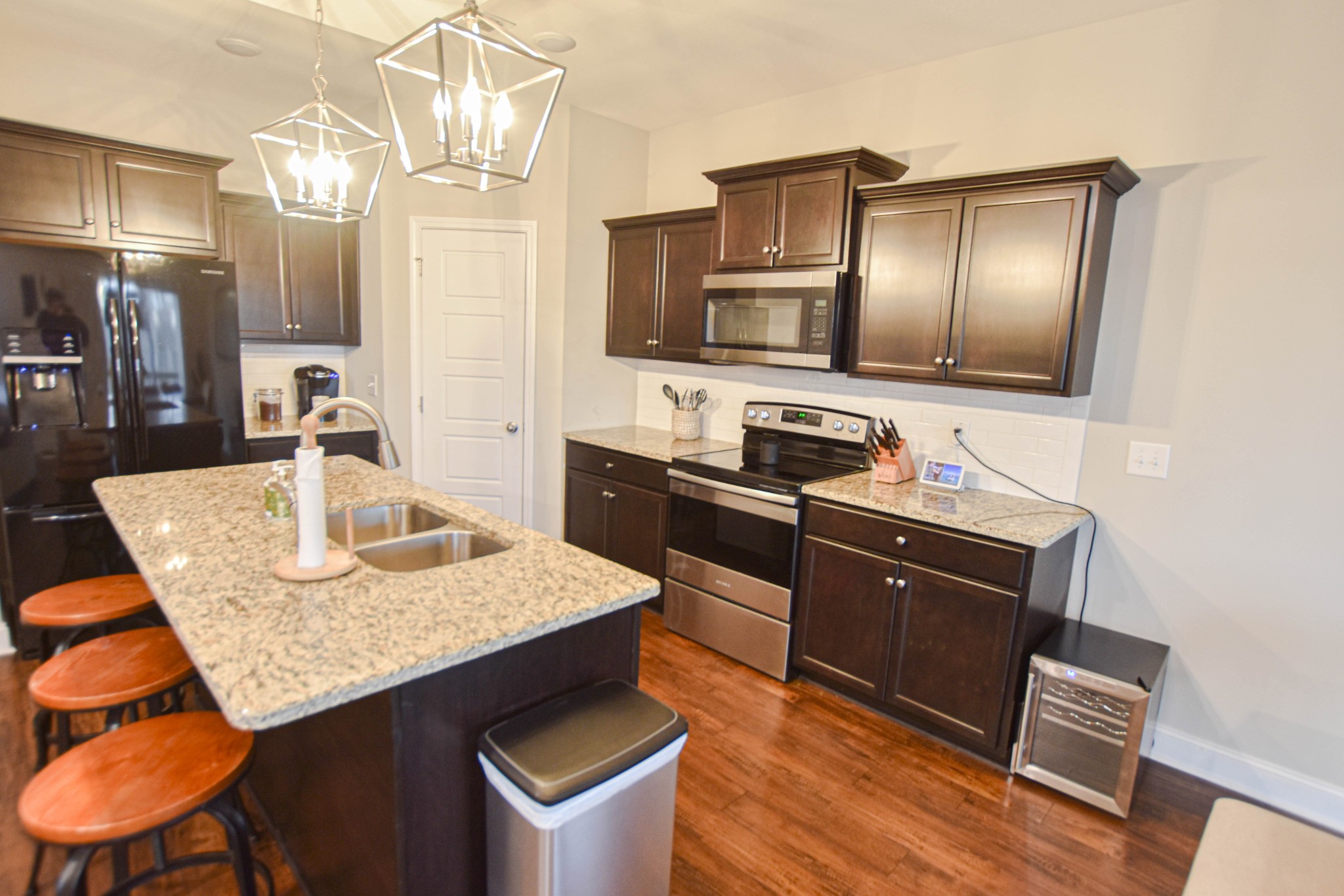 1146 Eagles Nest Lane Property Photo 5