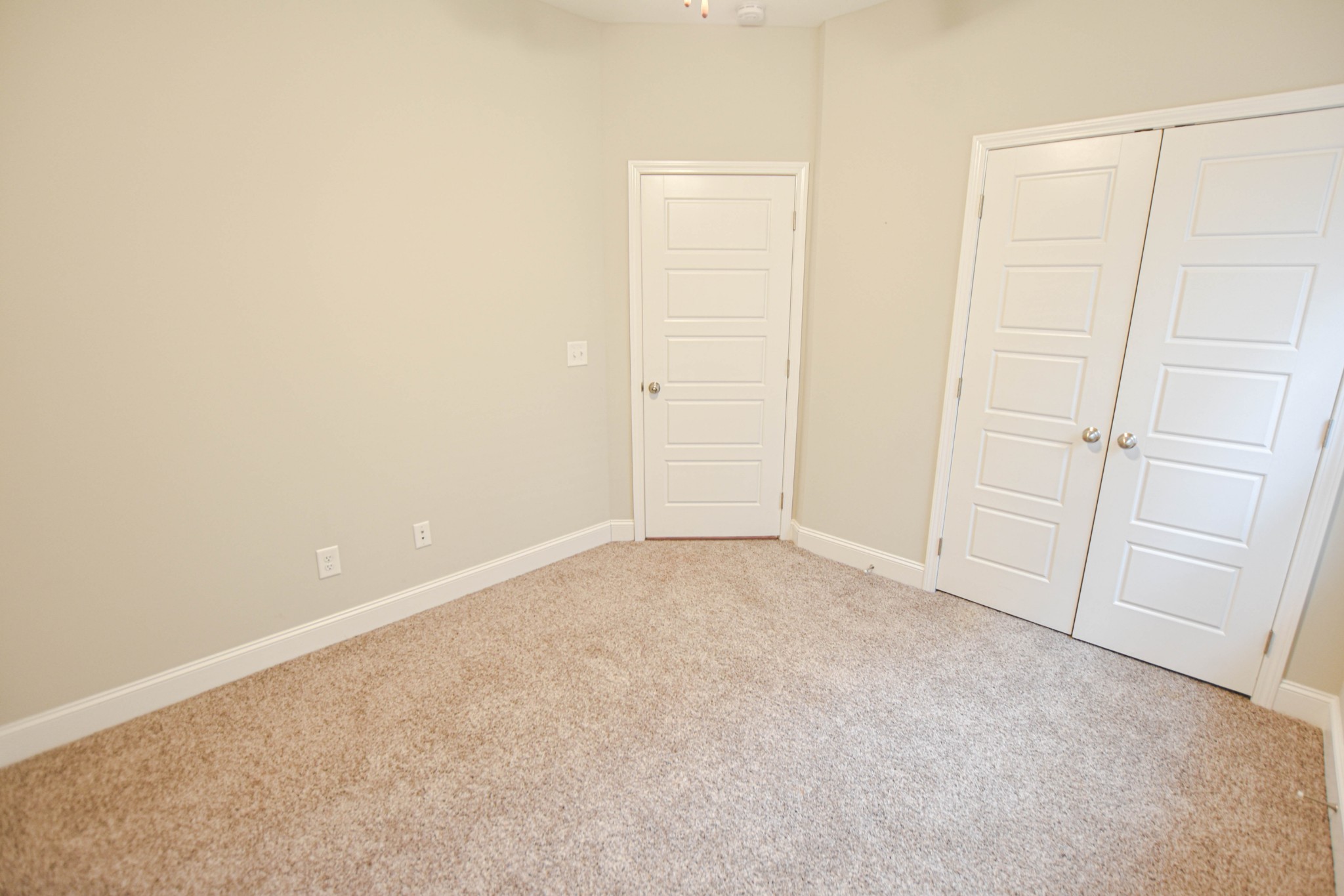 1146 Eagles Nest Lane Property Photo 11