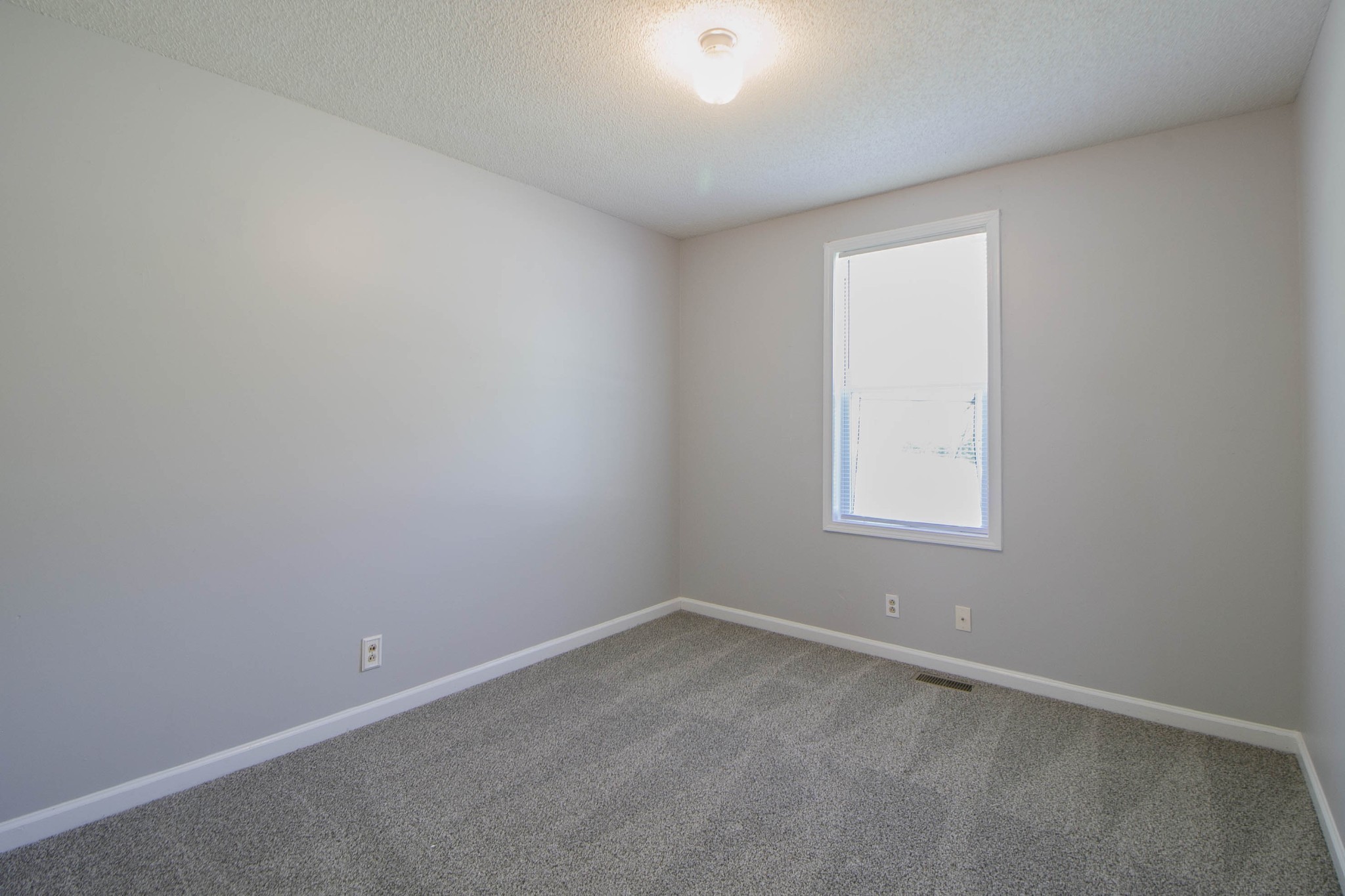 571 Garnet Drive Property Photo 15