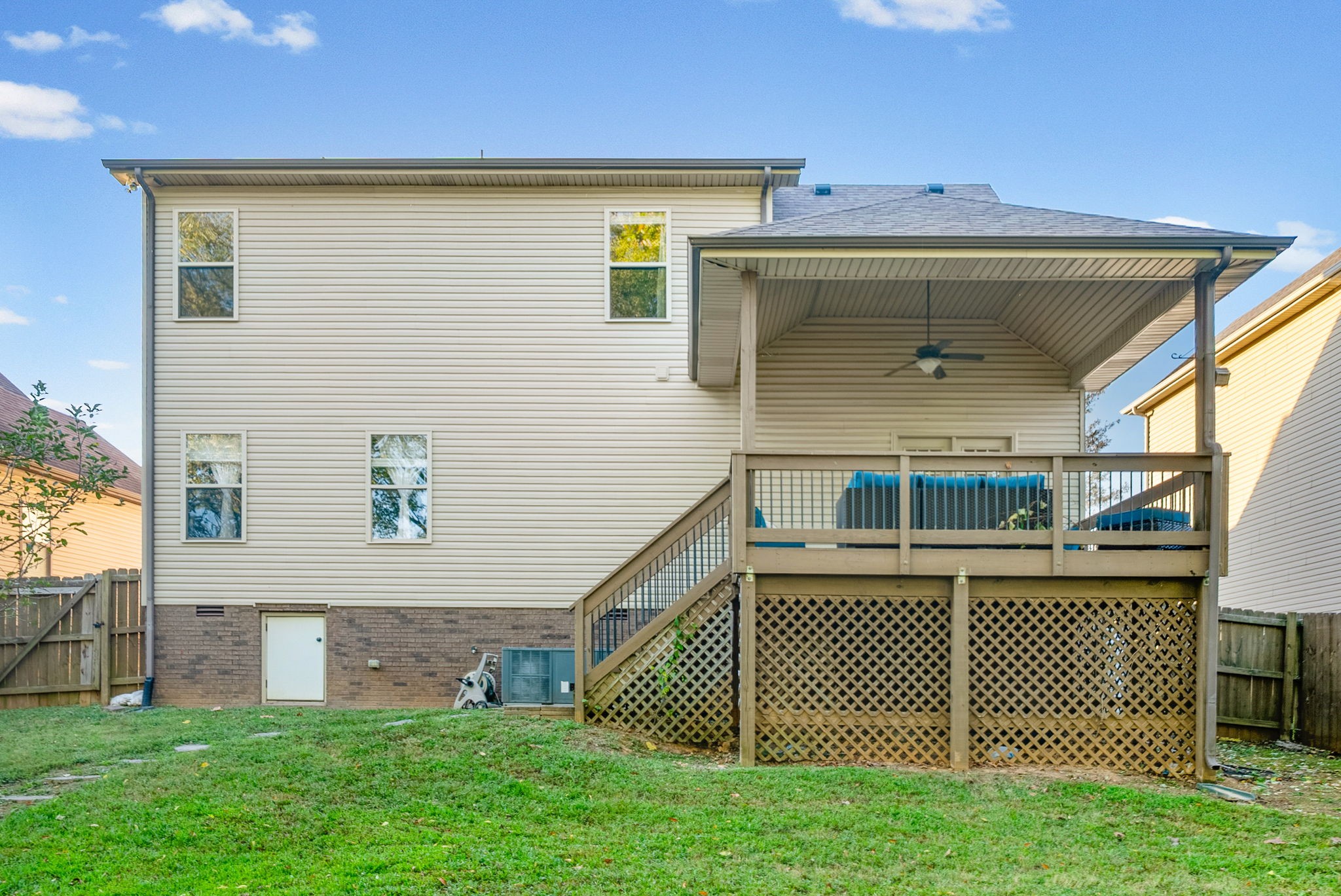 2445 Senseney Dr Property Photo 34