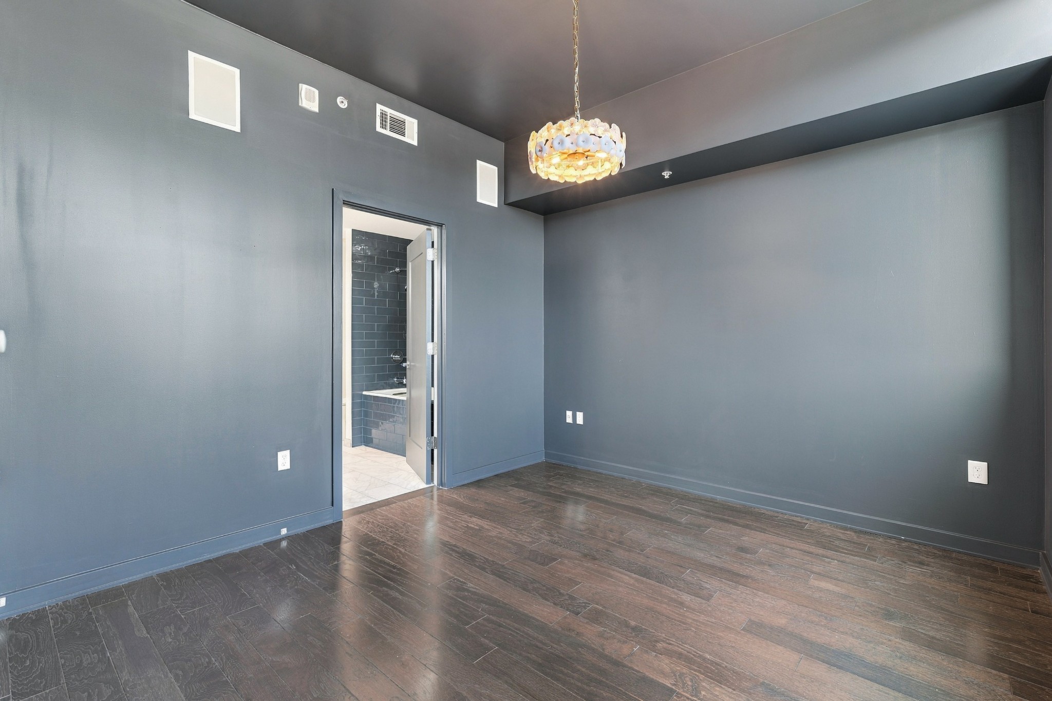 1212 Laurel St Property Photo 16