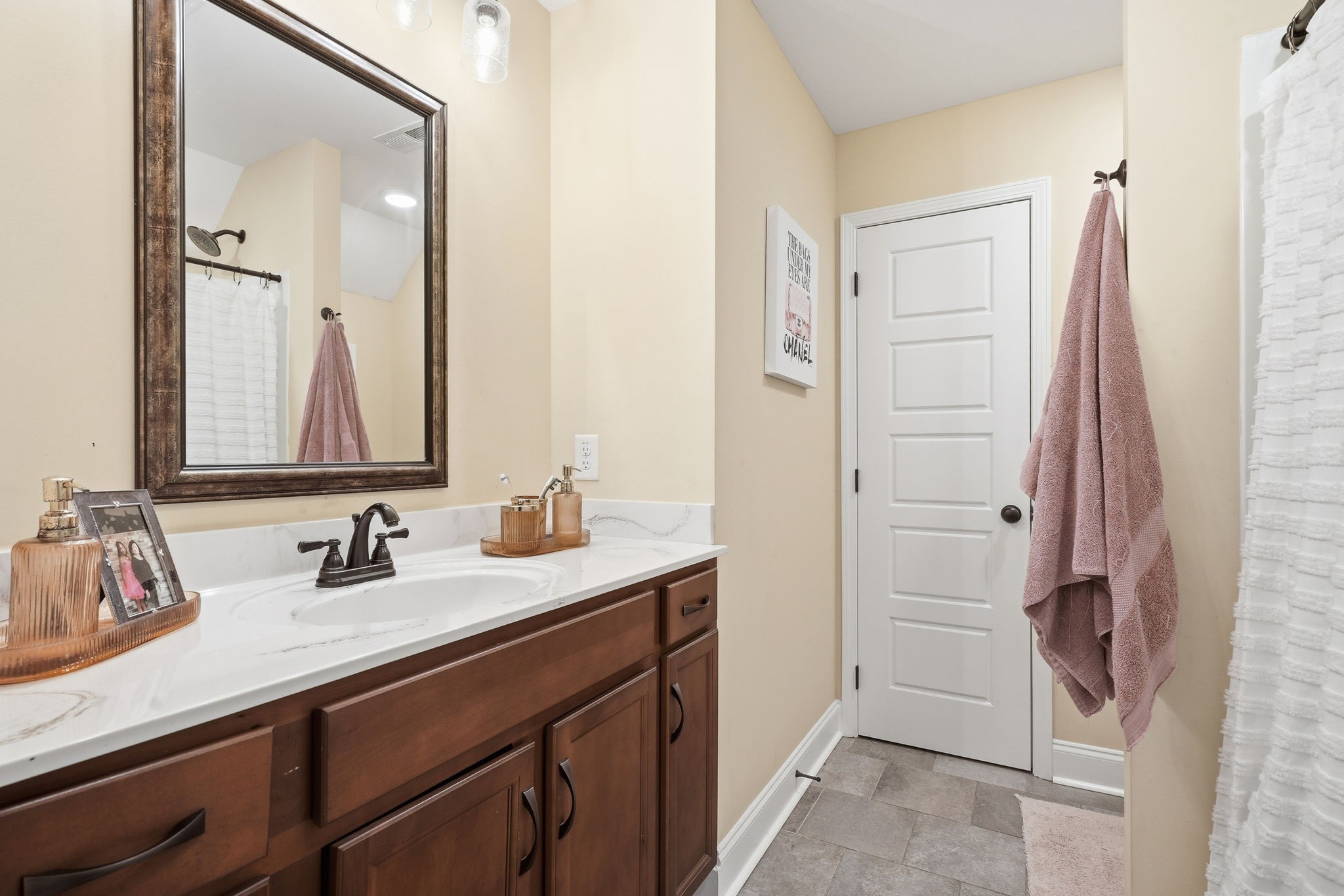 823 Shady Bluff Trl Property Photo 43