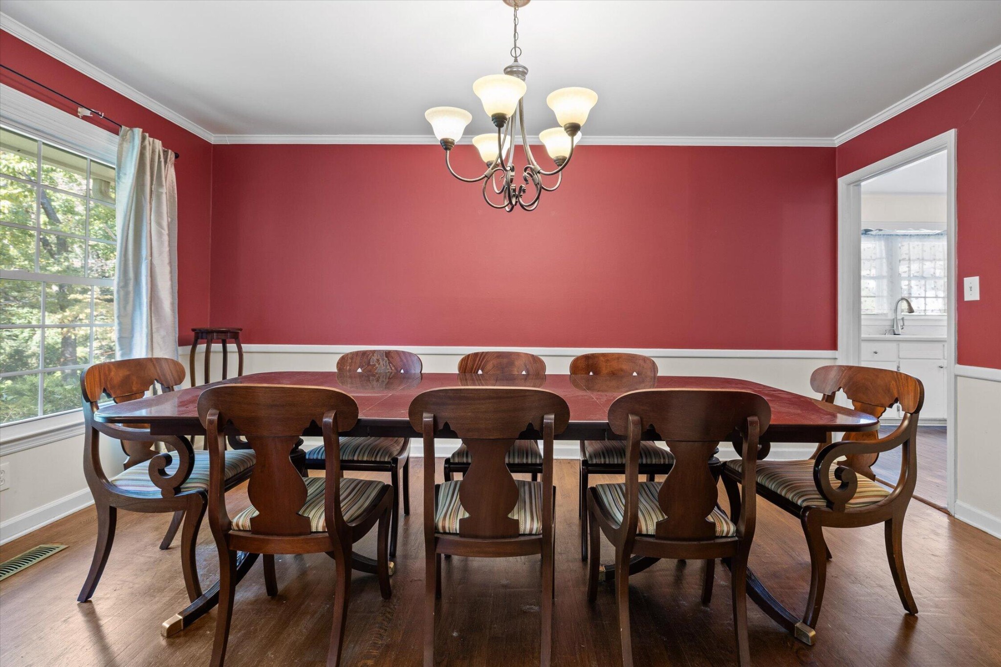 1056 Whippoorwill Drive Property Photo 3
