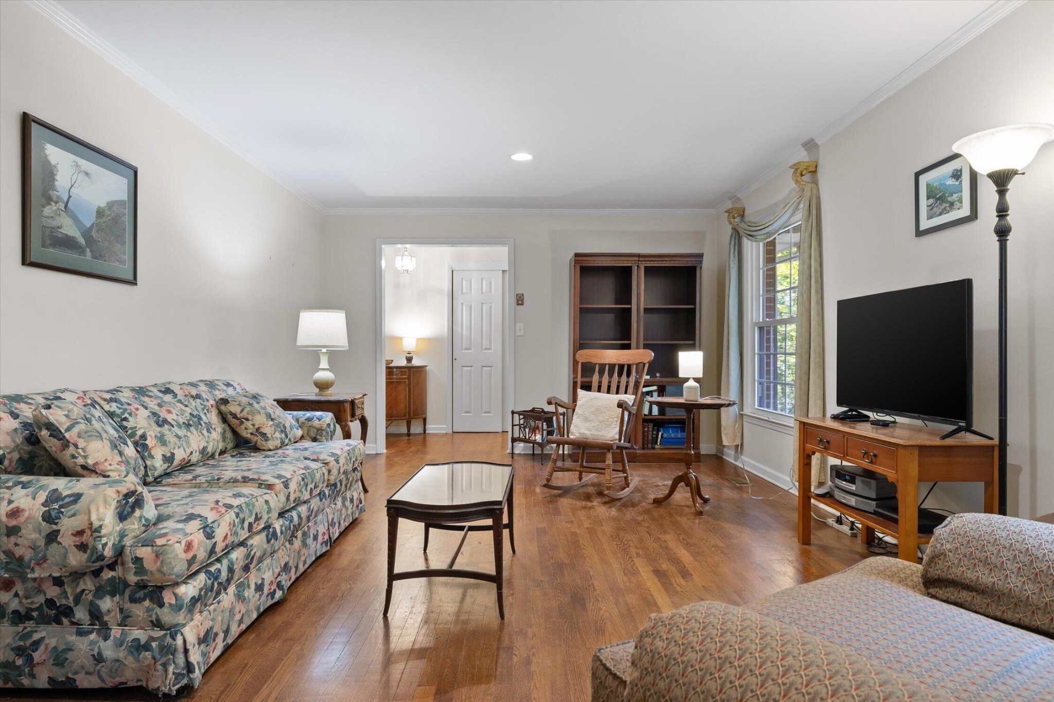 1056 Whippoorwill Drive Property Photo 8