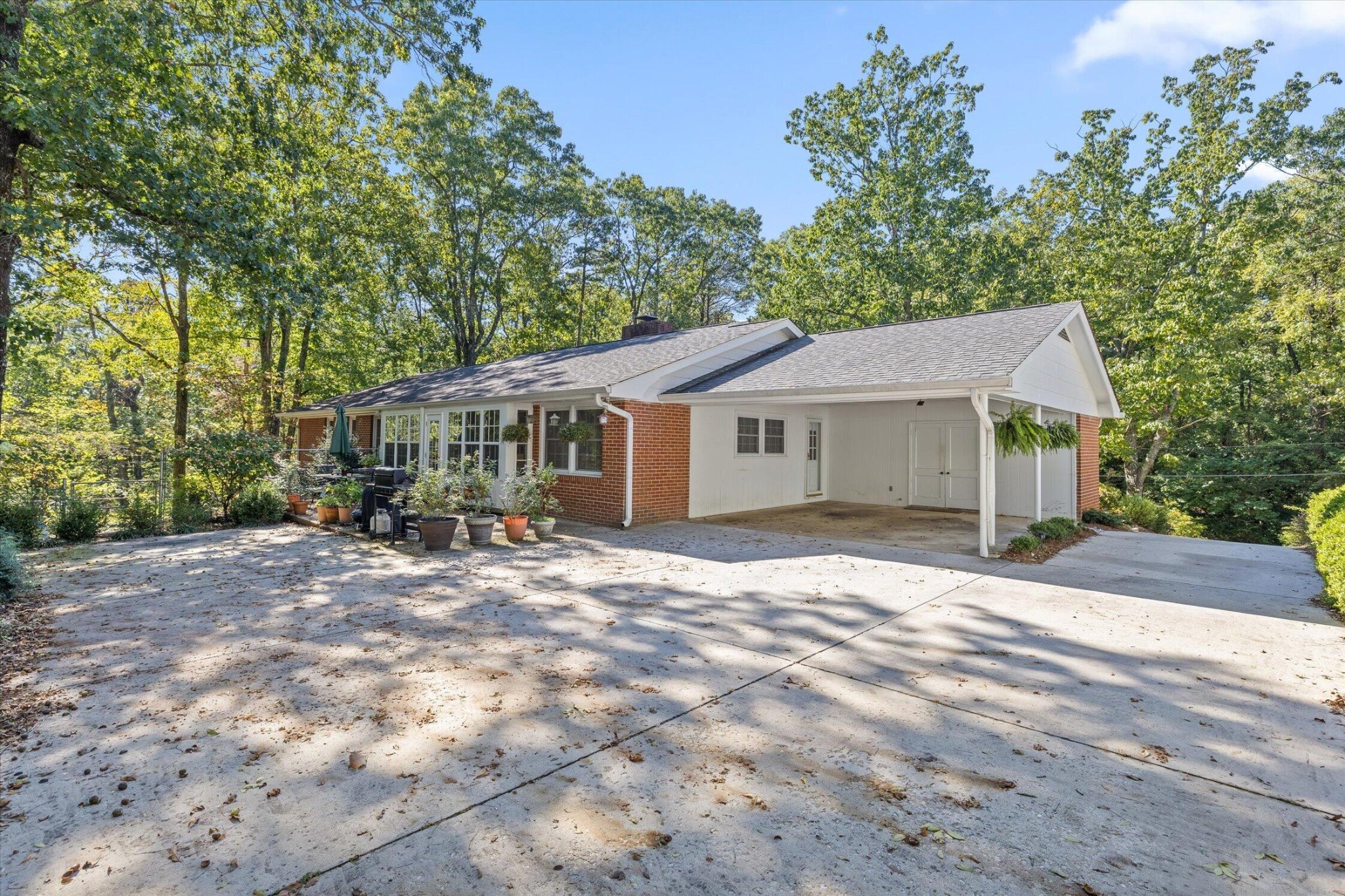 1056 Whippoorwill Drive Property Photo 35