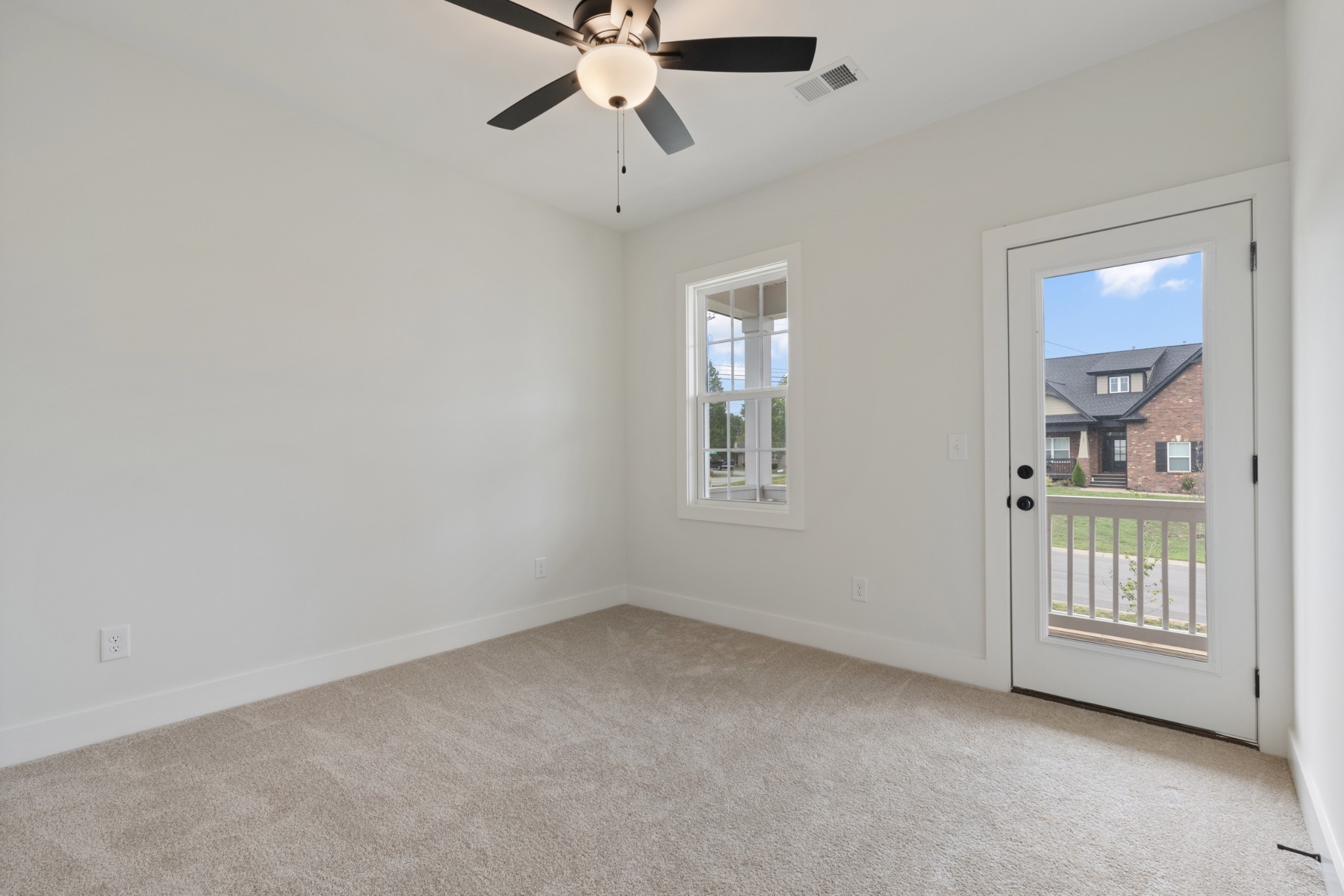 102 Stewarts Landing Dr Property Photo 31