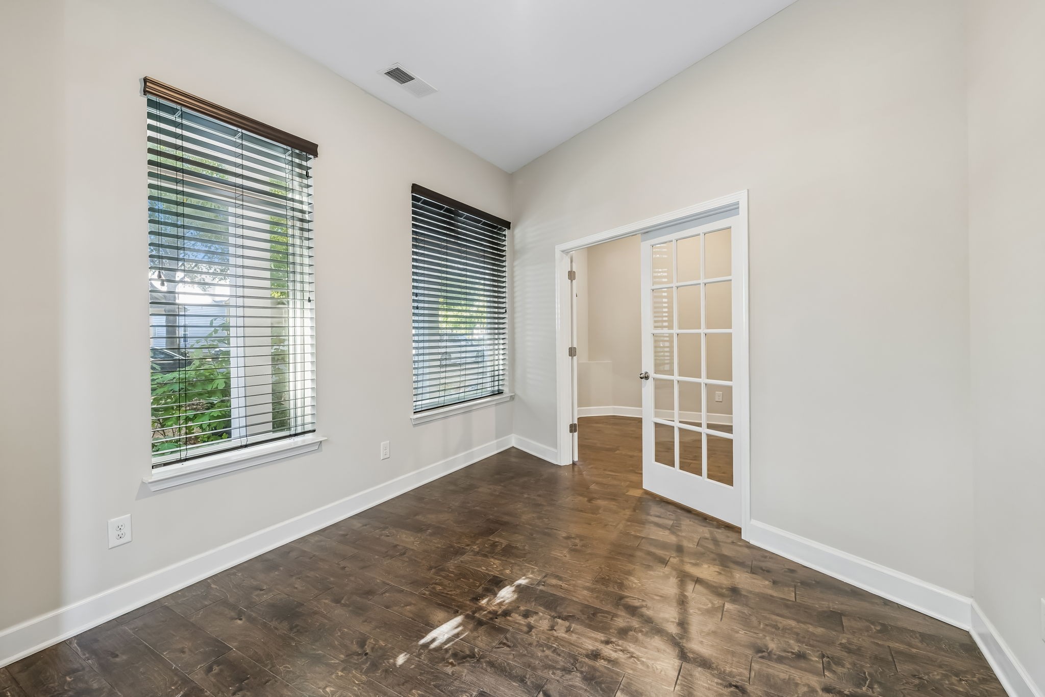 1015 Avery Park Dr Property Photo 6