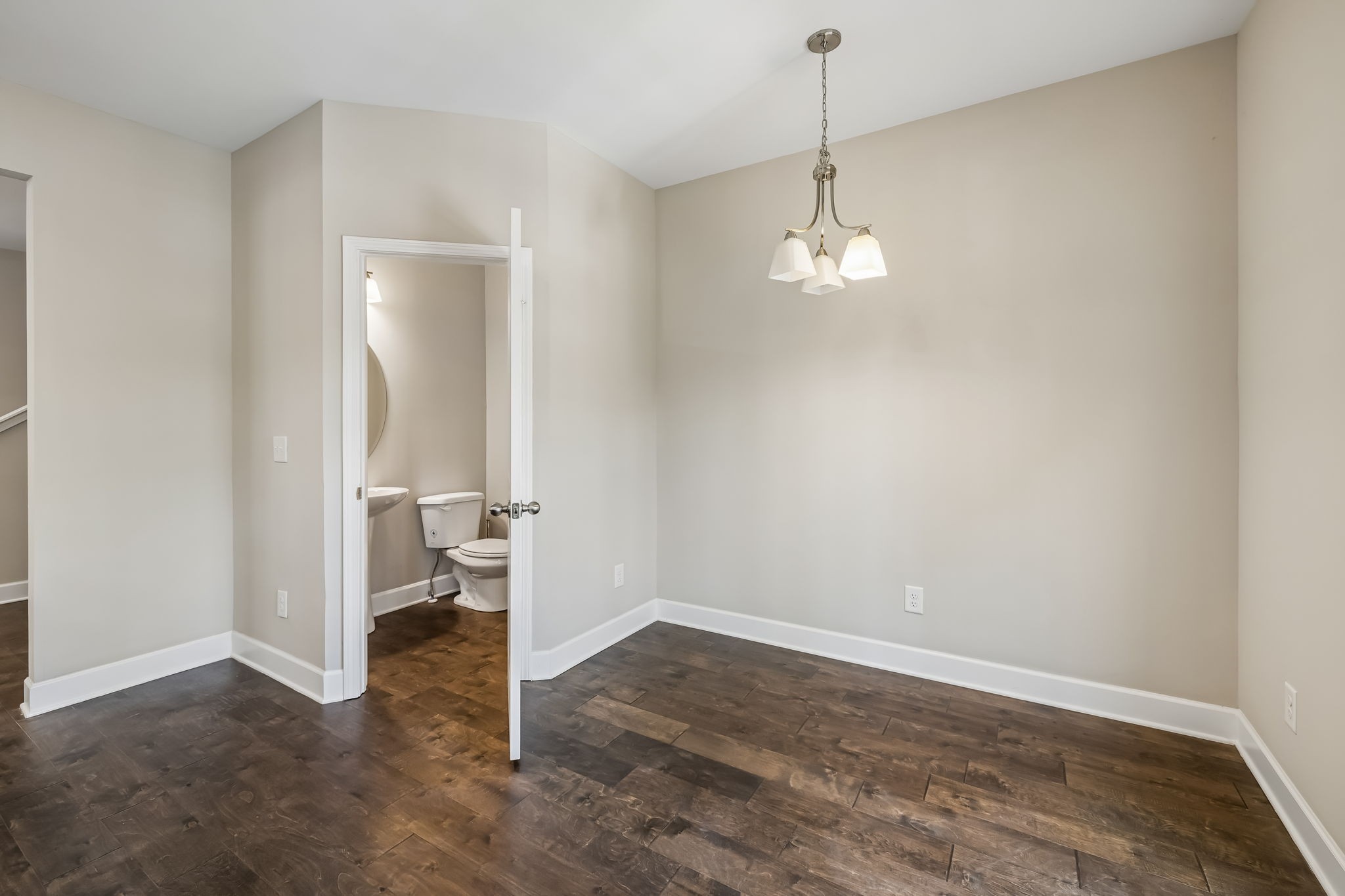 1015 Avery Park Dr Property Photo 14