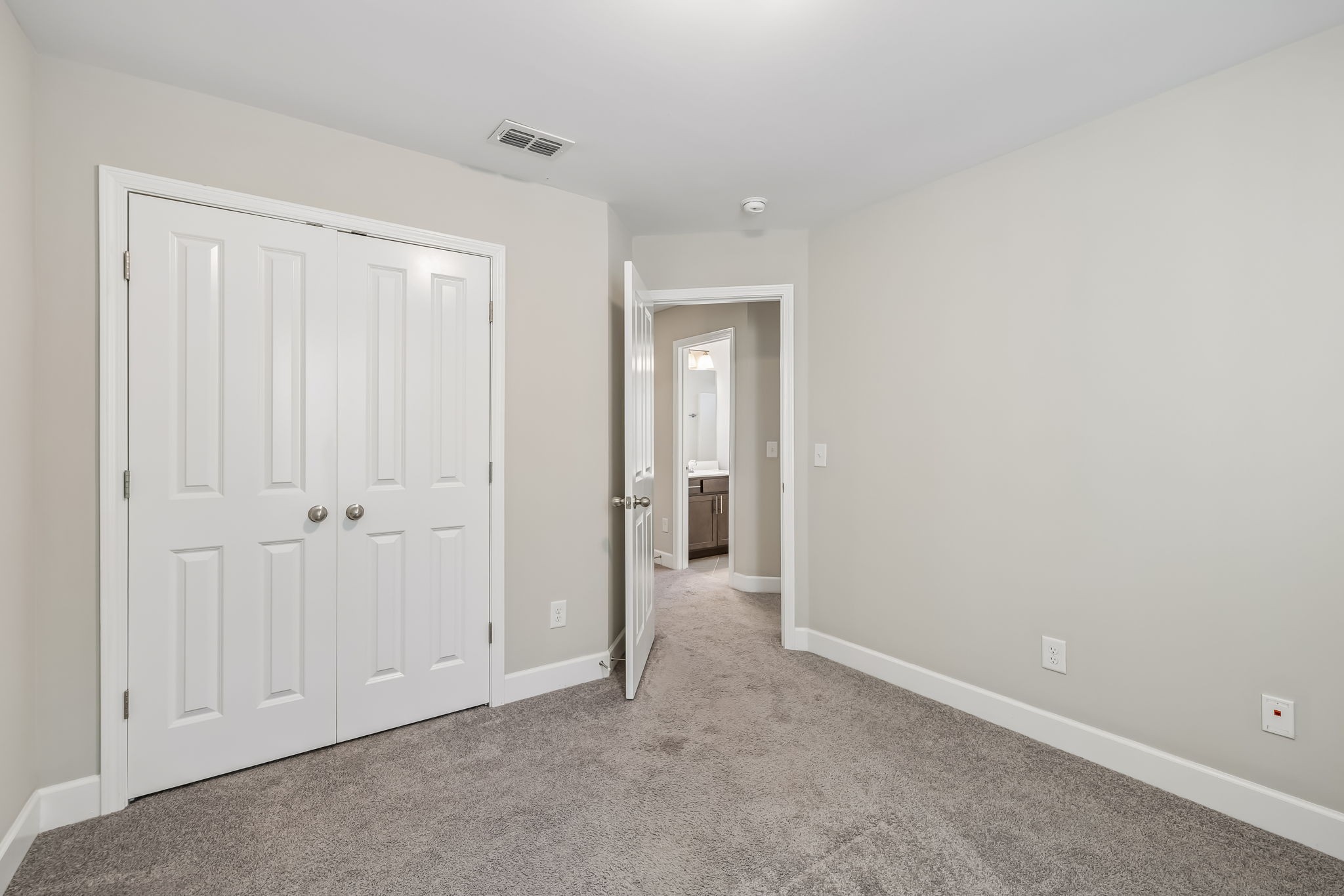 1015 Avery Park Dr Property Photo 23