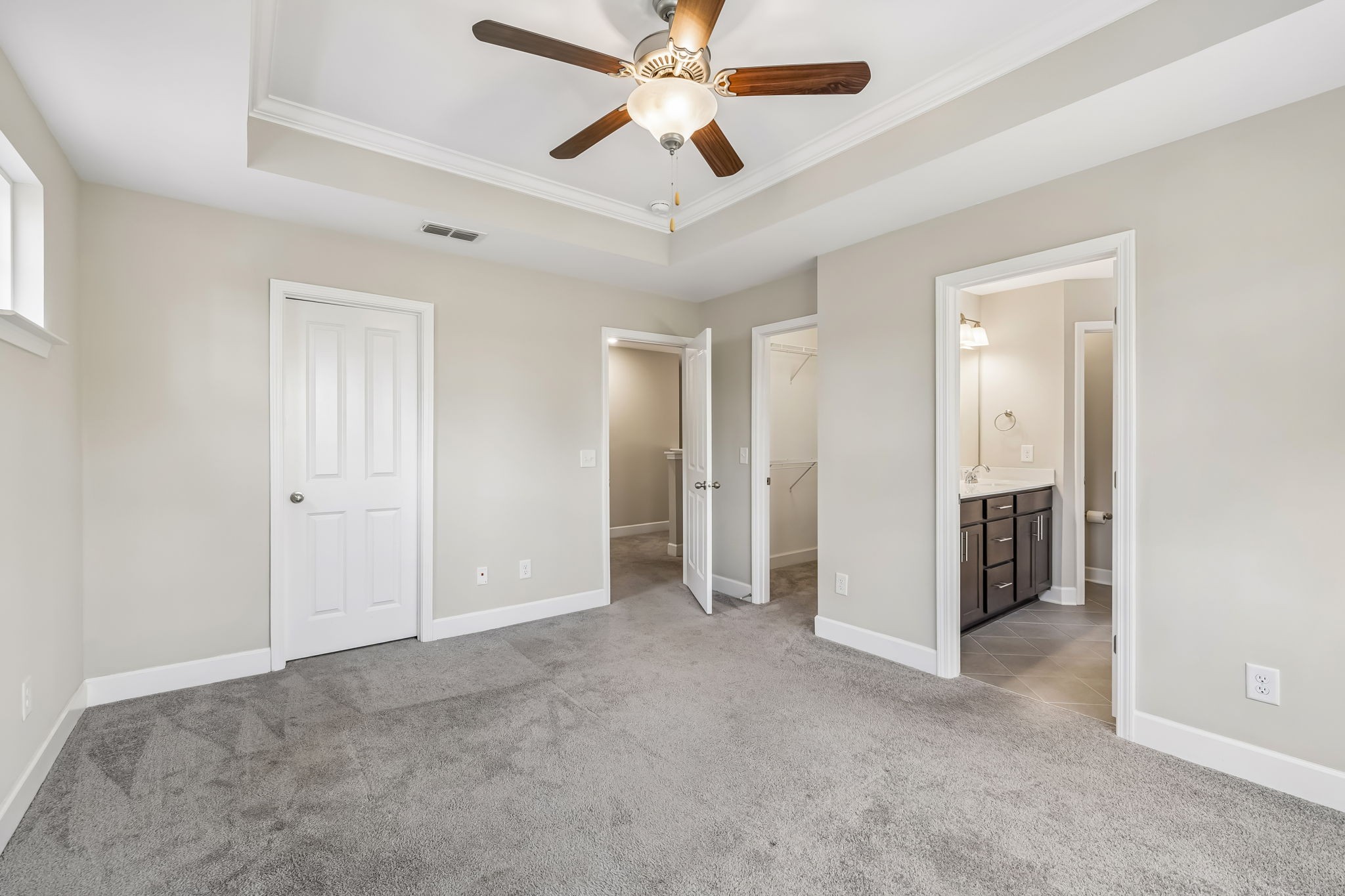1015 Avery Park Dr Property Photo 27