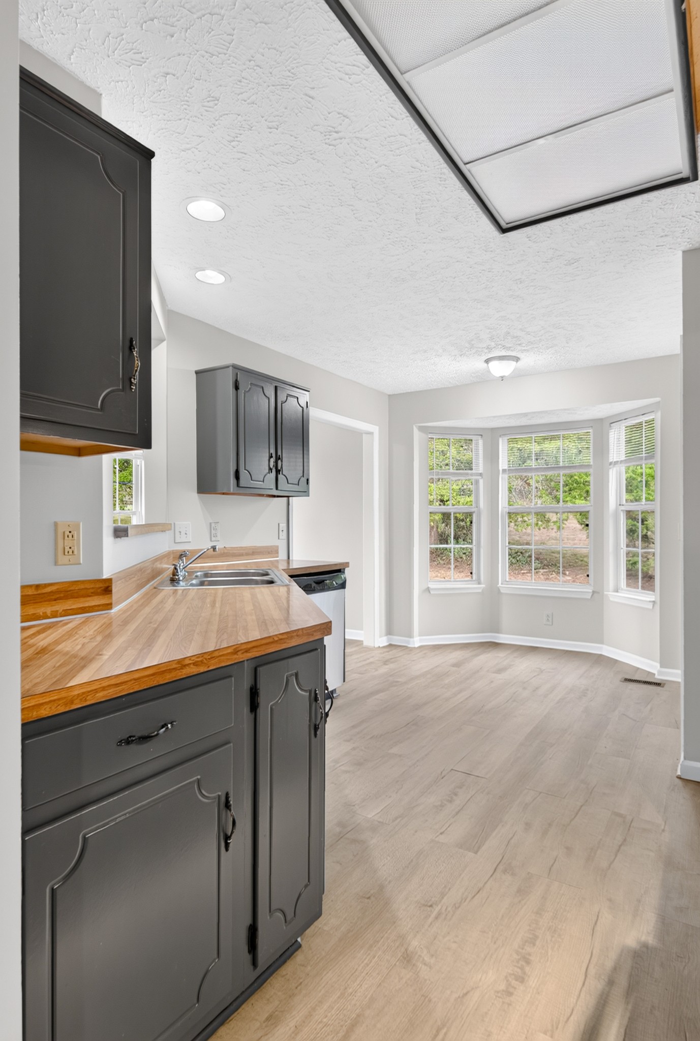 1305 Joust Ct Property Photo 26