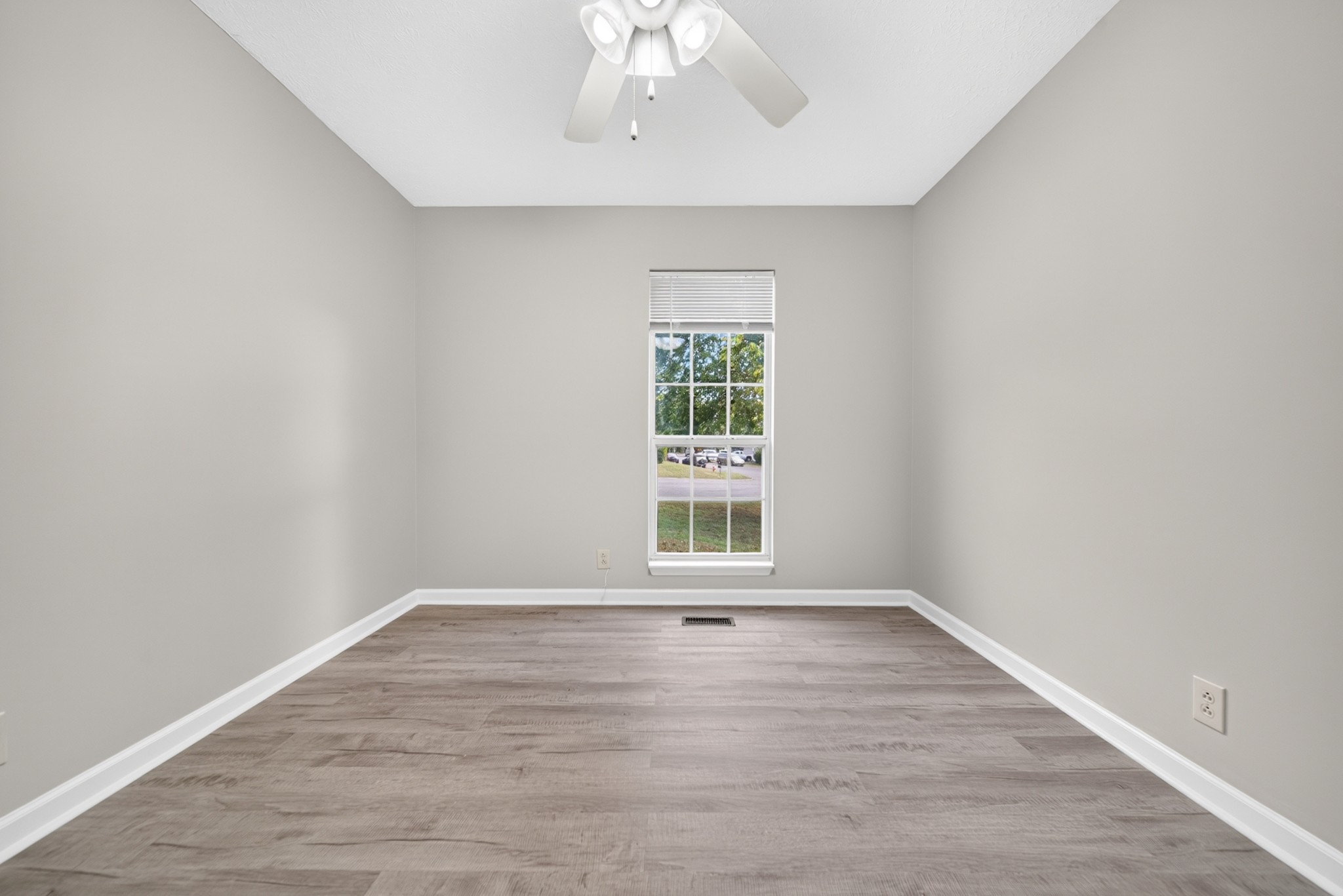 1305 Joust Ct Property Photo 29