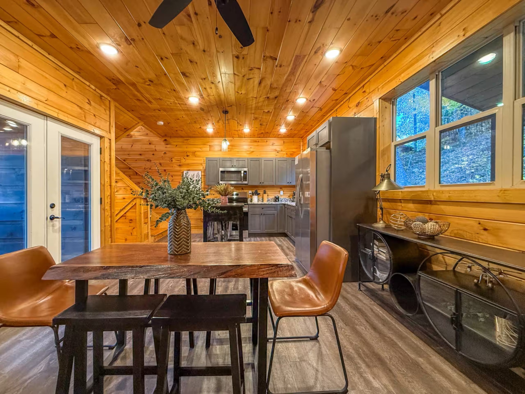 2016 Shamrock Way Property Photo 10